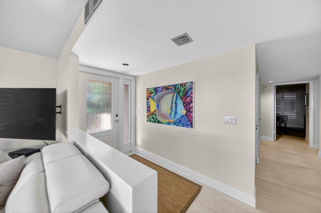 218 NE Edgewater #218, Hutchinson Island FL 34996