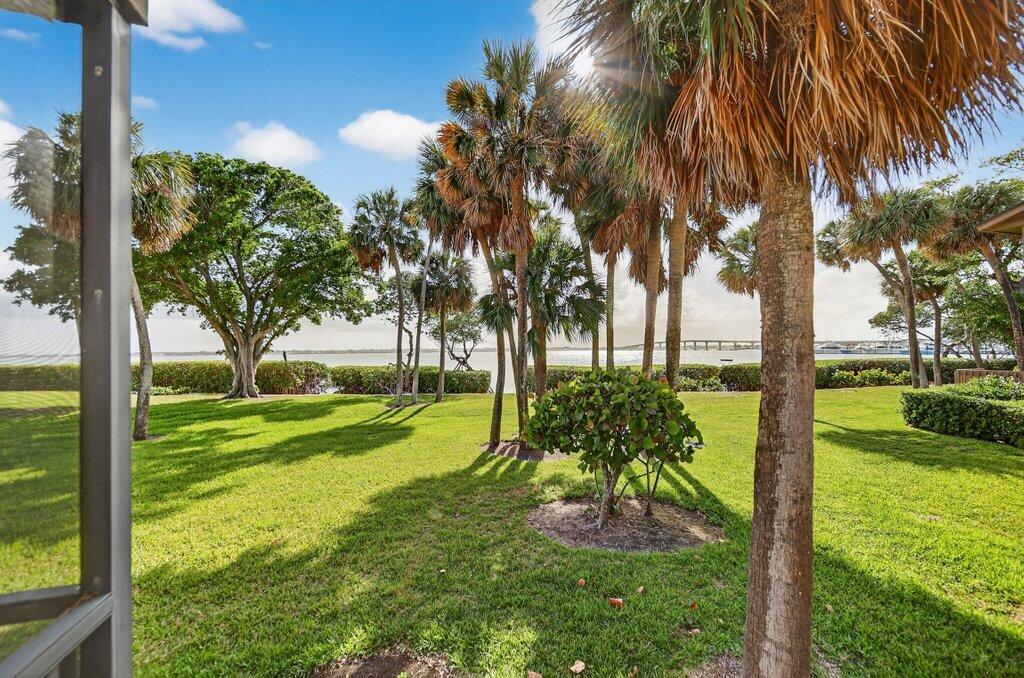 218 NE Edgewater #218, Hutchinson Island FL 34996