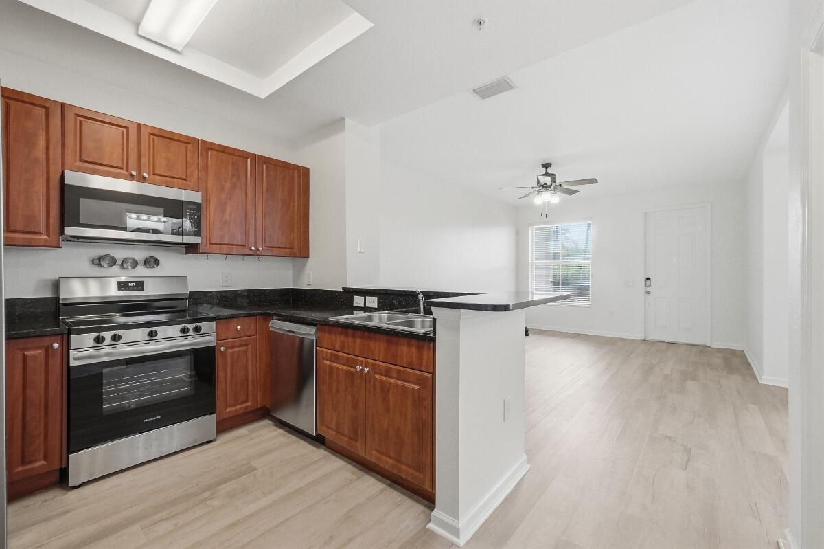 4501 Mimosa #1406, Coconut Creek FL 33073