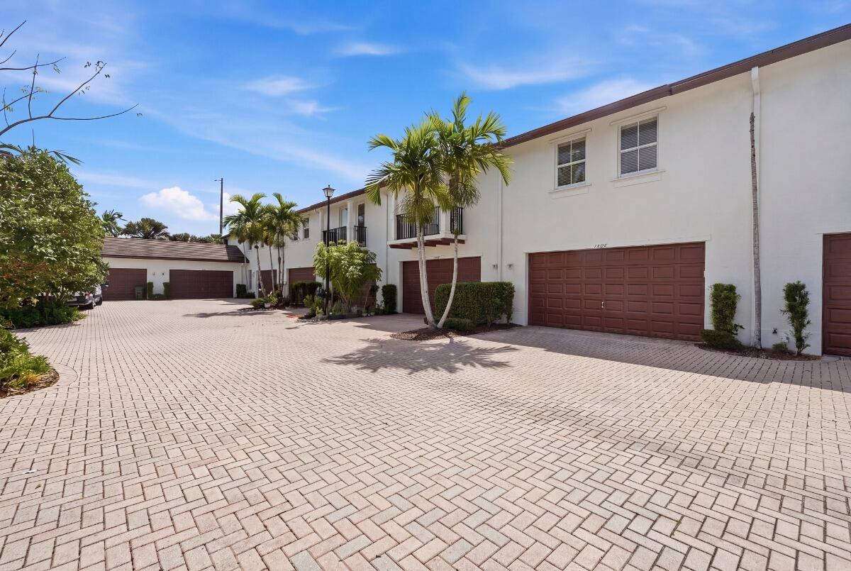 4501 Mimosa #1406, Coconut Creek FL 33073