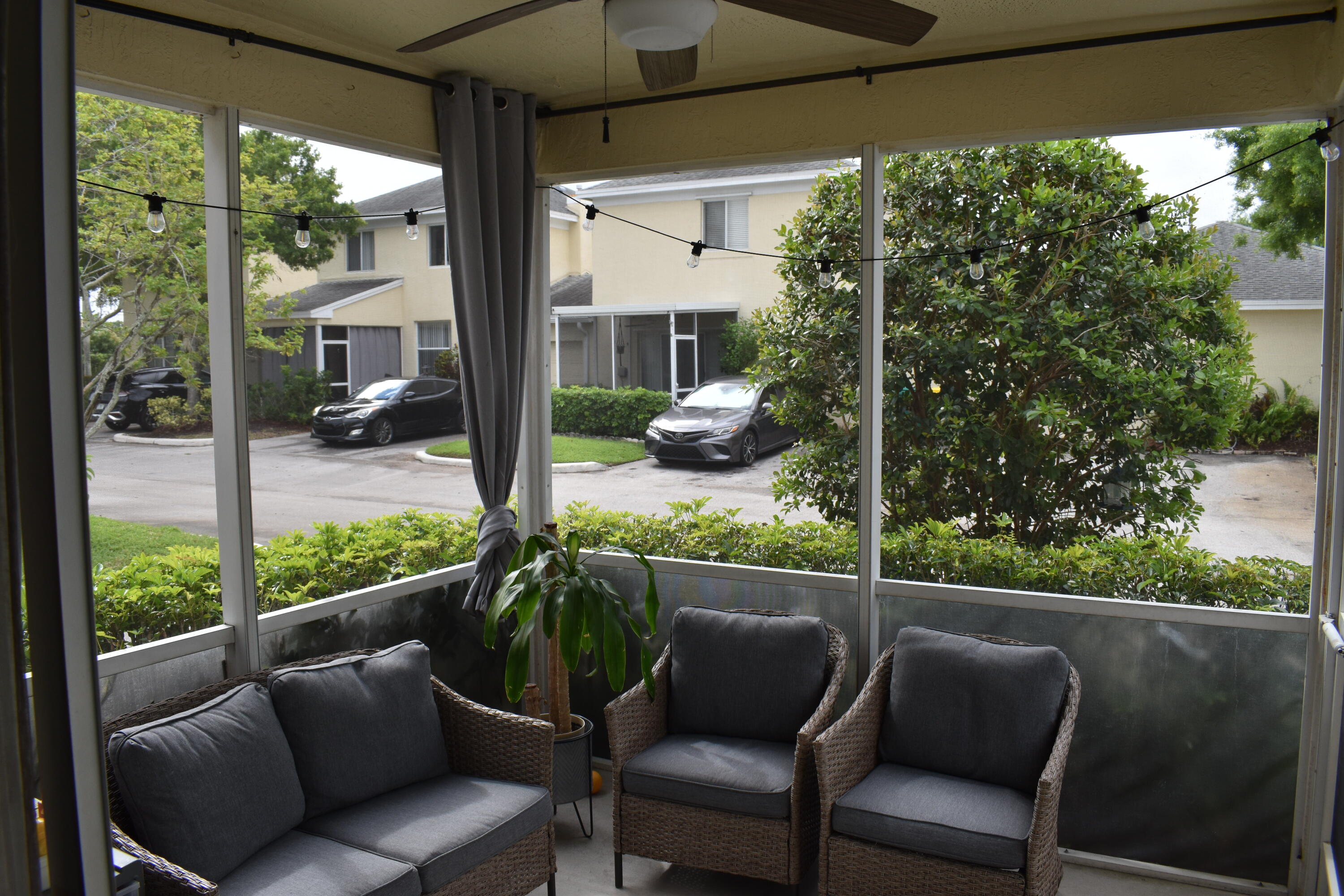 10881 Sea Hibiscus, Tamarac FL 33321