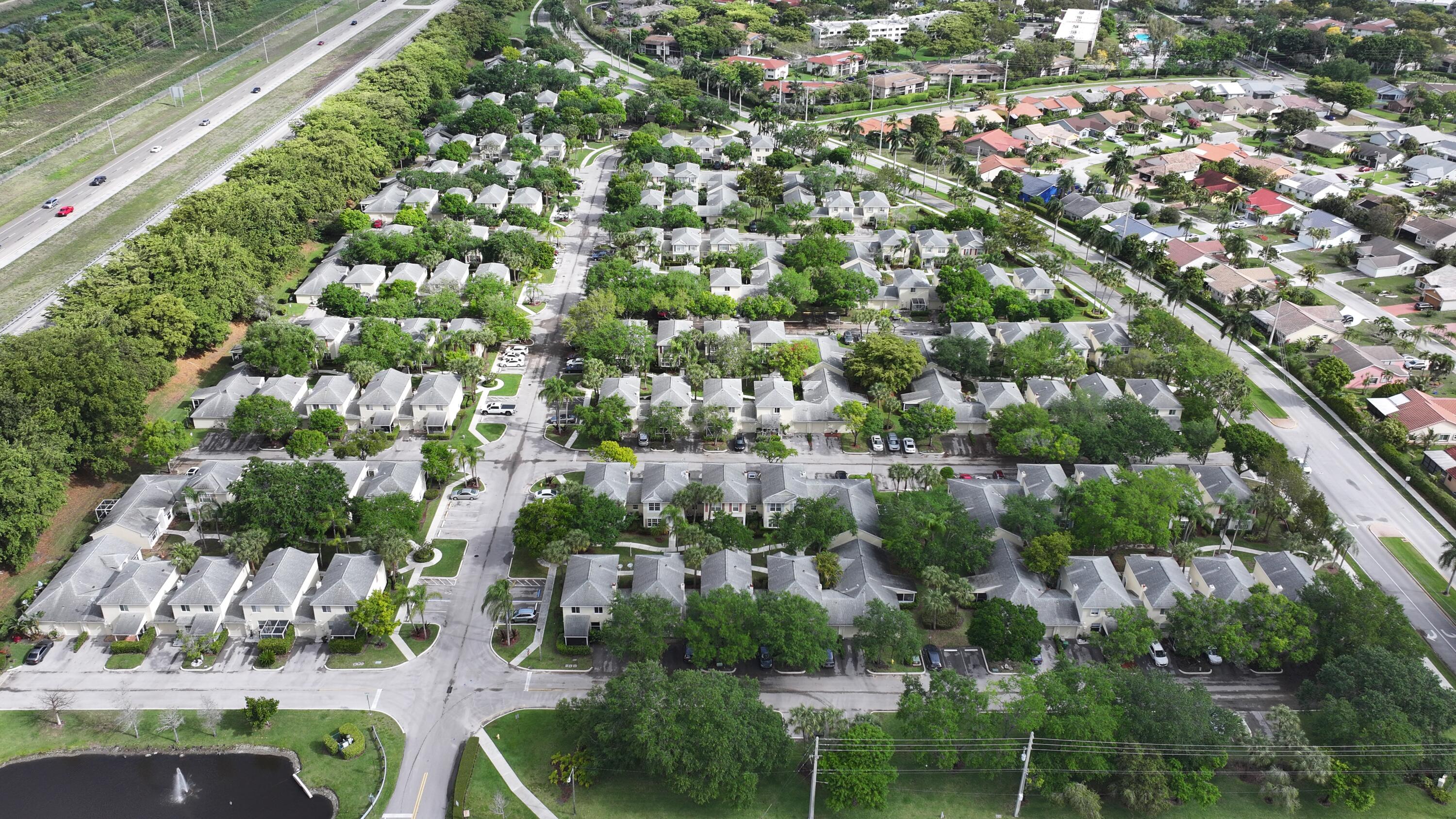 10881 Sea Hibiscus, Tamarac FL 33321