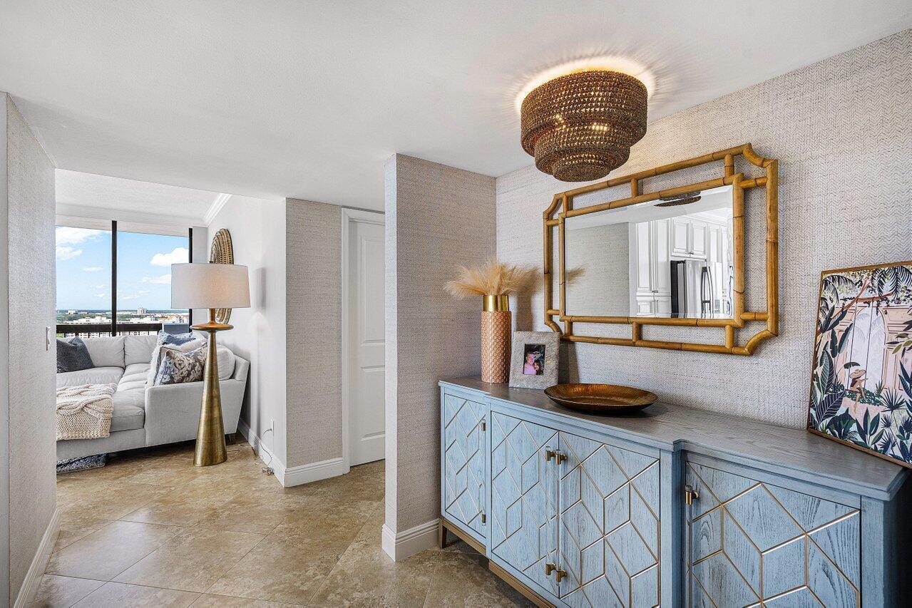 108 Lakeshore #38-ph, North Palm Beach FL 33408