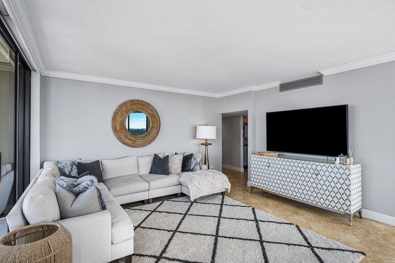 108 Lakeshore #38-ph, North Palm Beach FL 33408