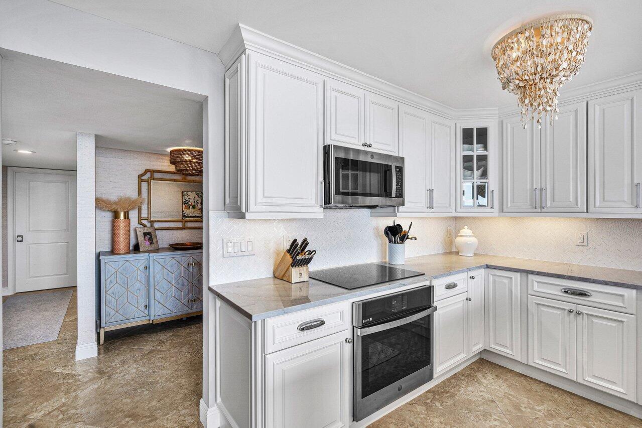 108 Lakeshore #38-ph, North Palm Beach FL 33408