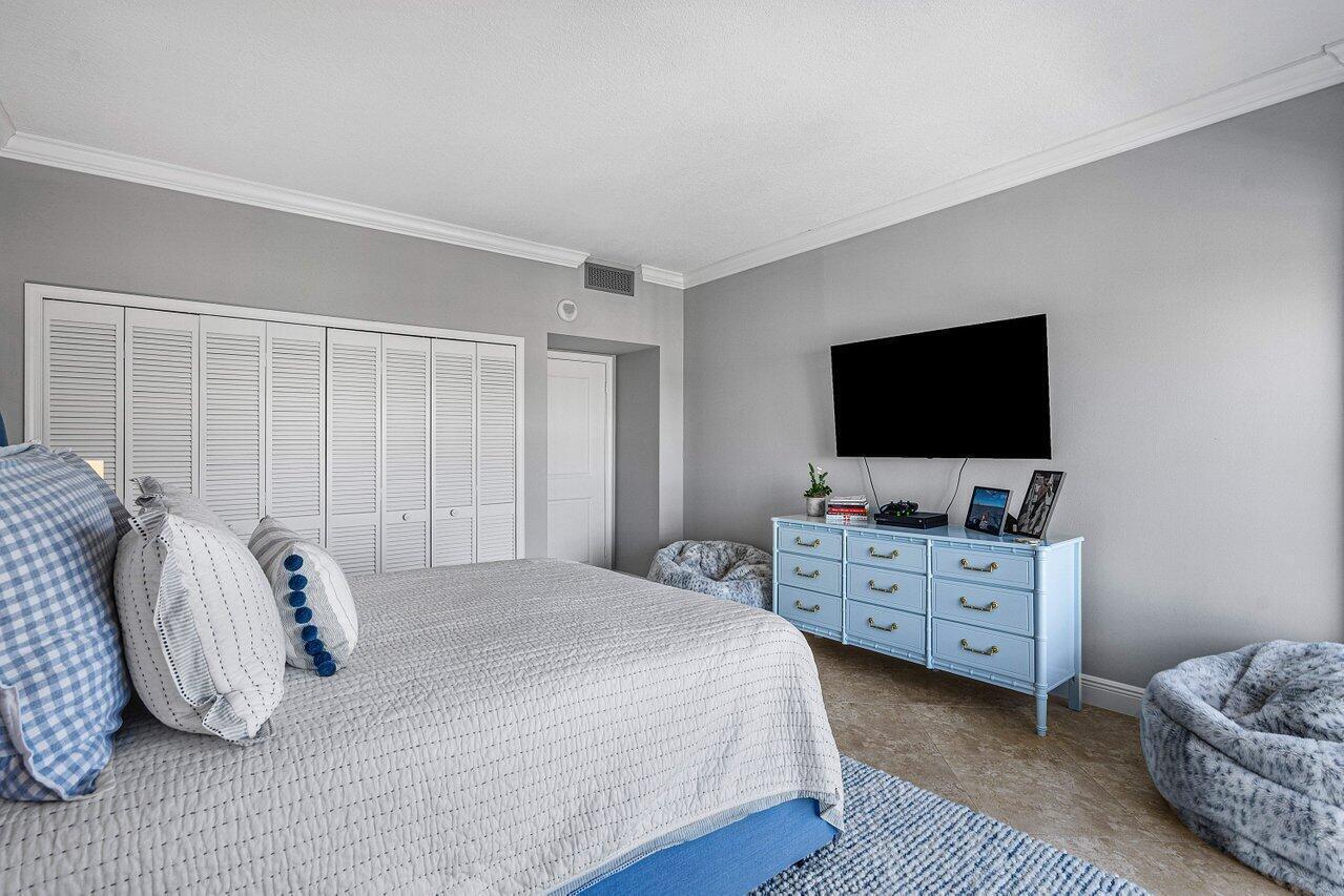 108 Lakeshore #38-ph, North Palm Beach FL 33408