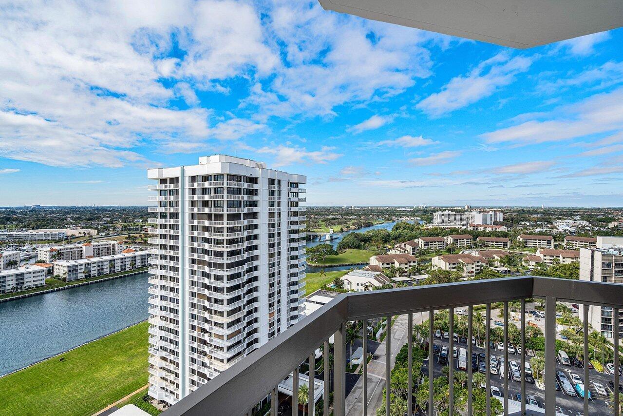 108 Lakeshore #38-ph, North Palm Beach FL 33408
