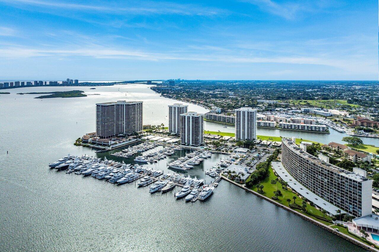 108 Lakeshore #38-ph, North Palm Beach FL 33408