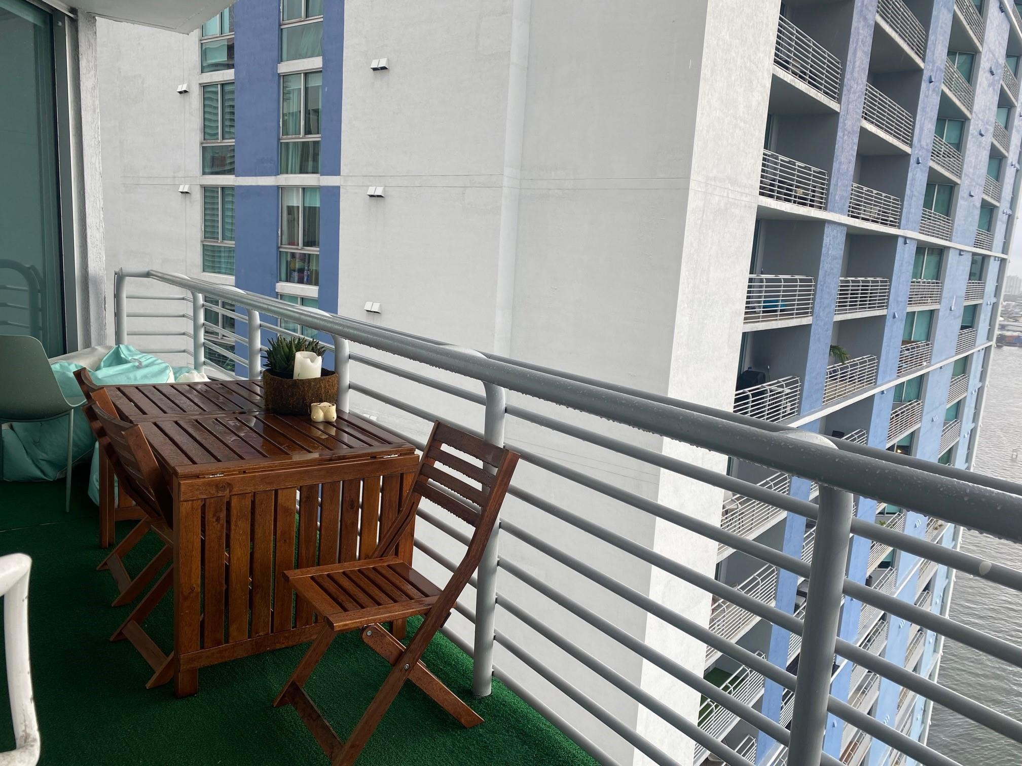 325 S Biscayne #2926, Miami FL 33131