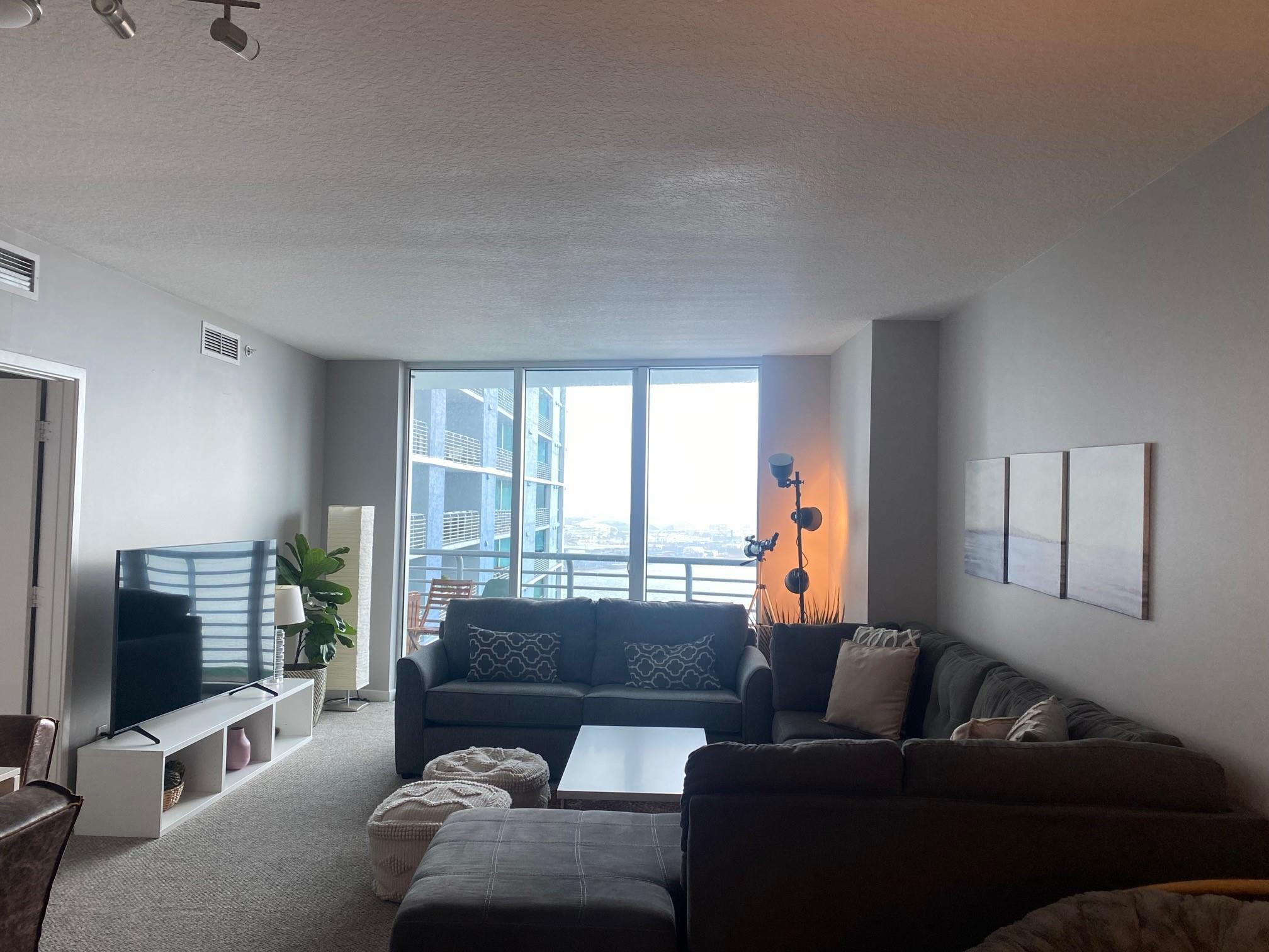325 S Biscayne #2926, Miami FL 33131