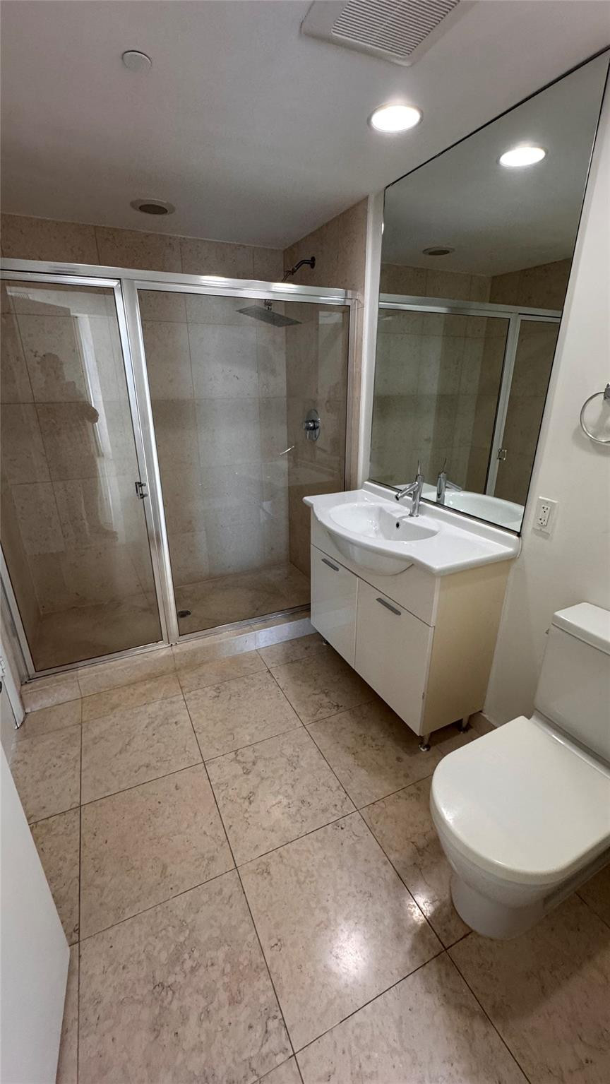 475 Brickell #4913, Miami FL 33131