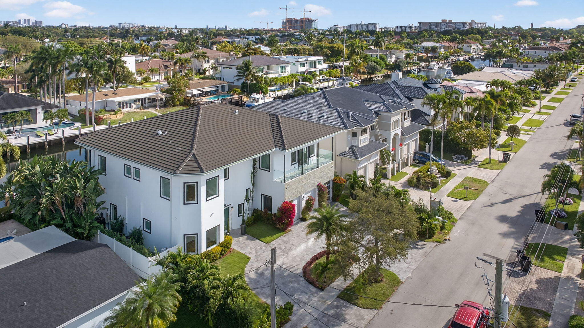 2641 NE 48th, Lighthouse Point FL 33064