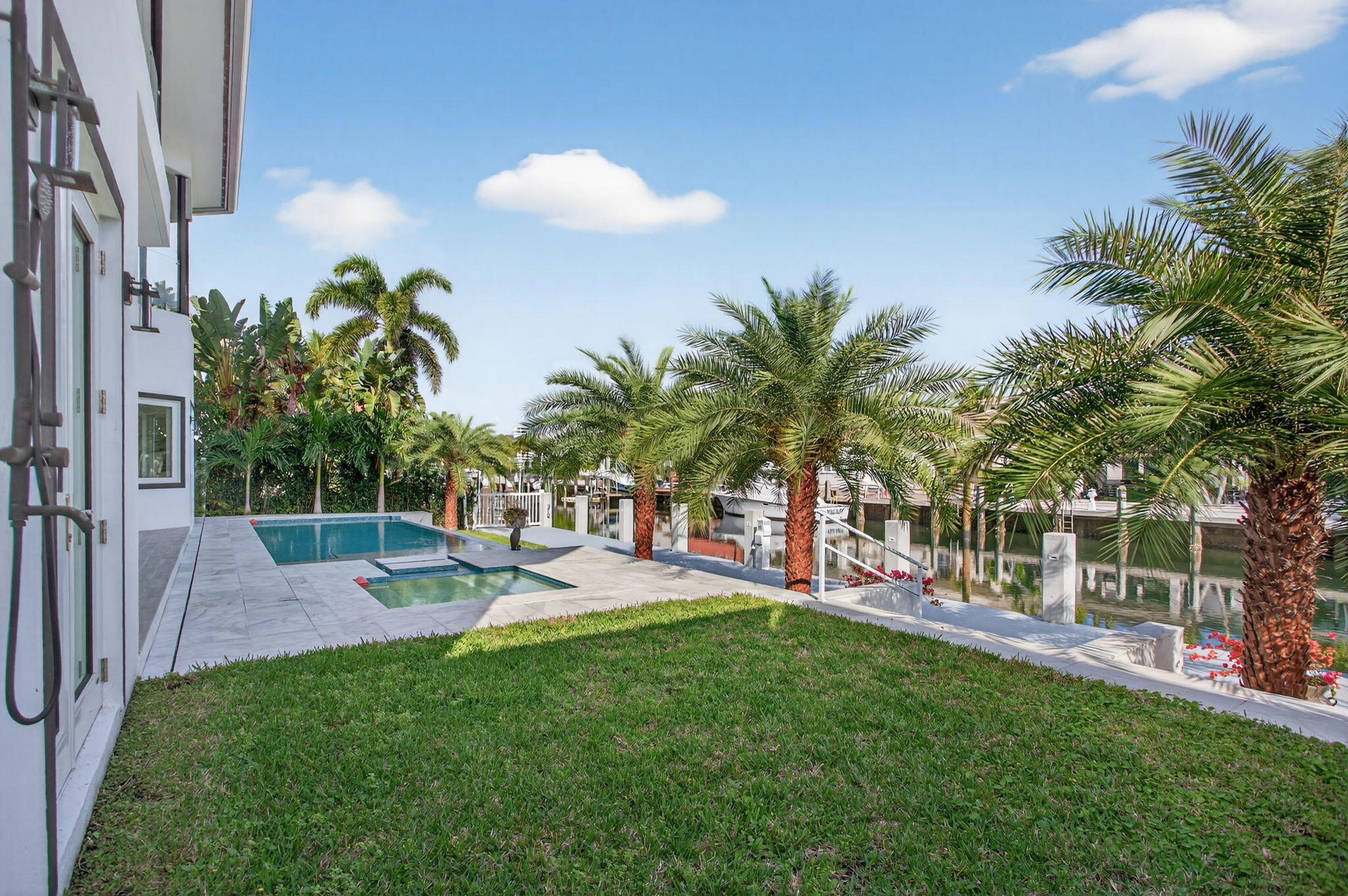 2641 NE 48th, Lighthouse Point FL 33064