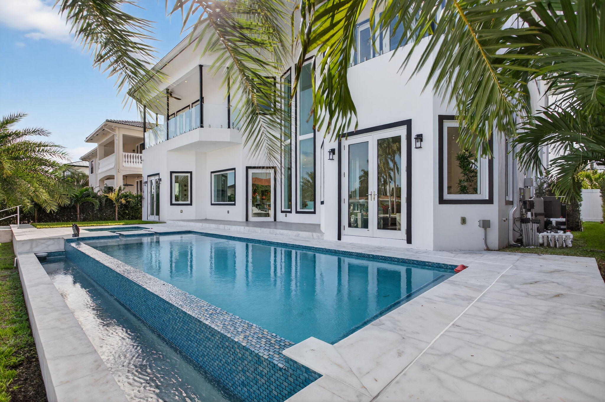 2641 NE 48th, Lighthouse Point FL 33064
