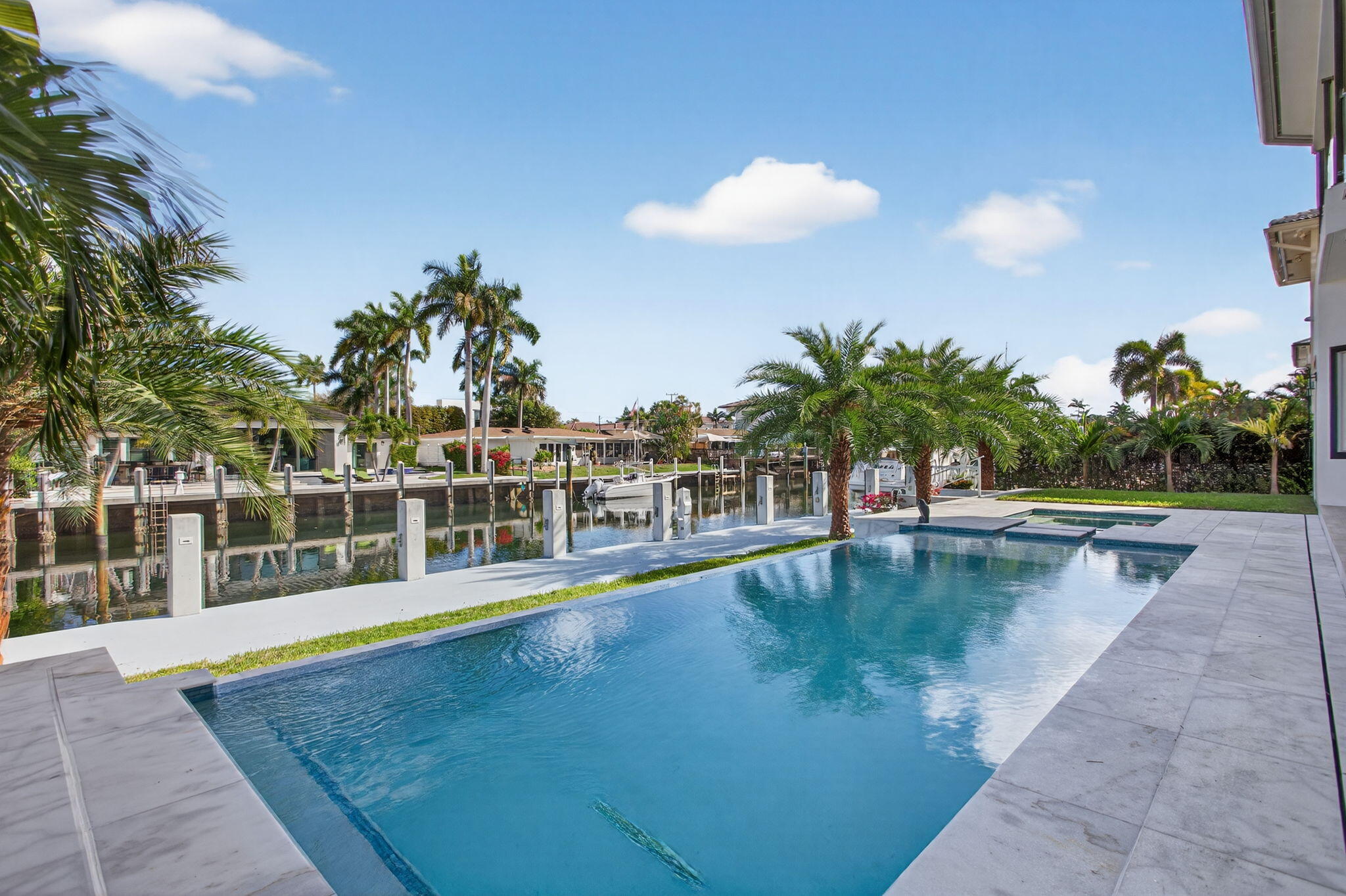 2641 NE 48th, Lighthouse Point FL 33064