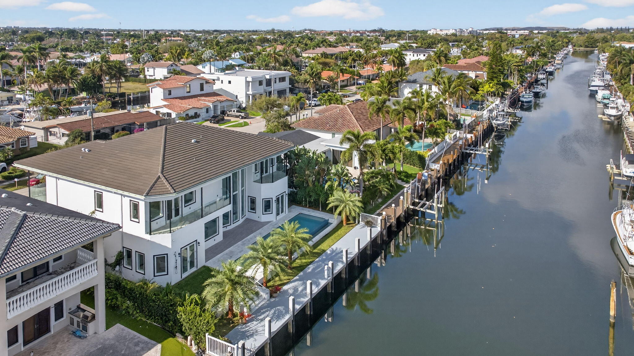 2641 NE 48th, Lighthouse Point FL 33064