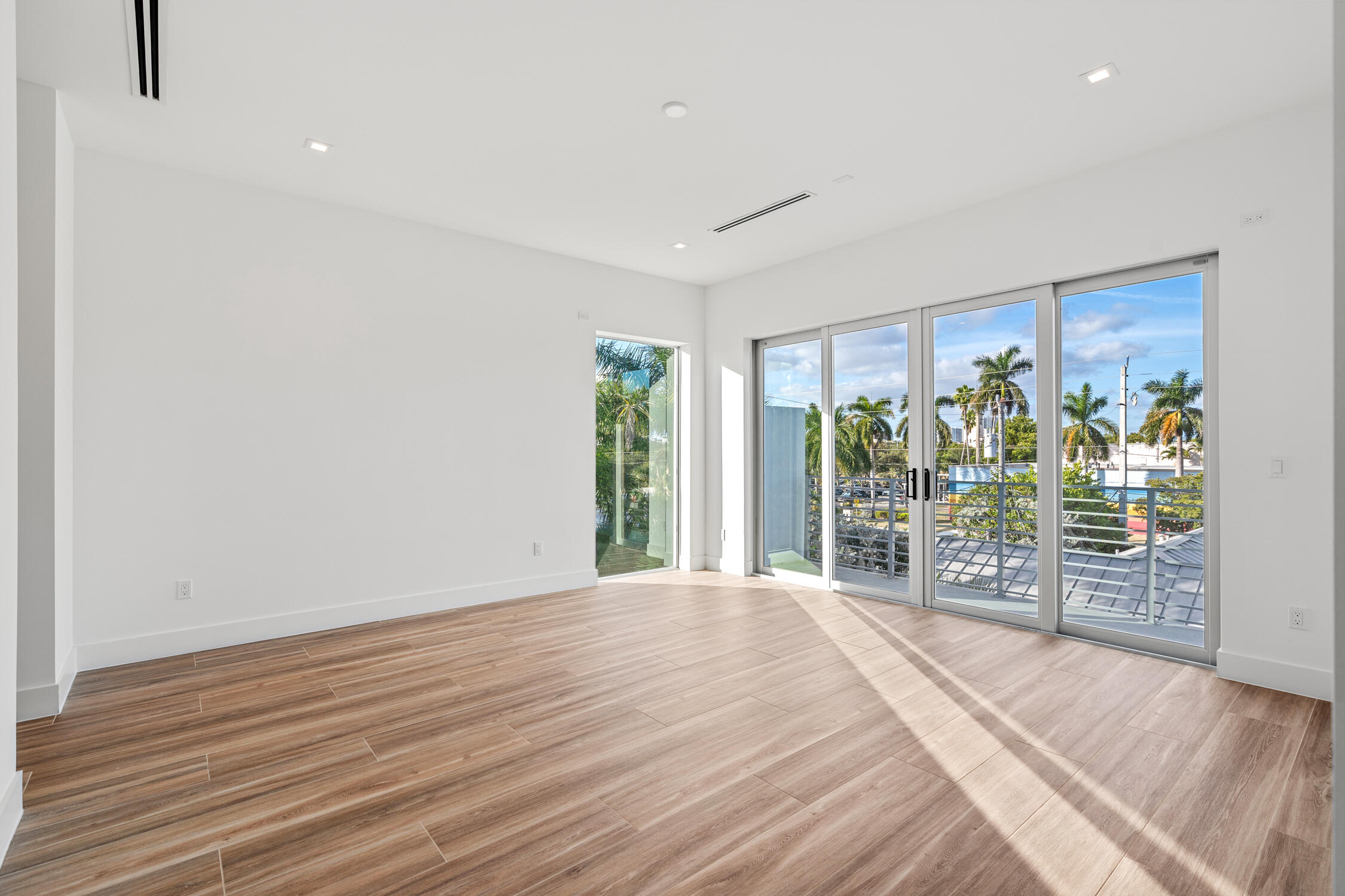 11 SE 11th, Fort Lauderdale FL 33301