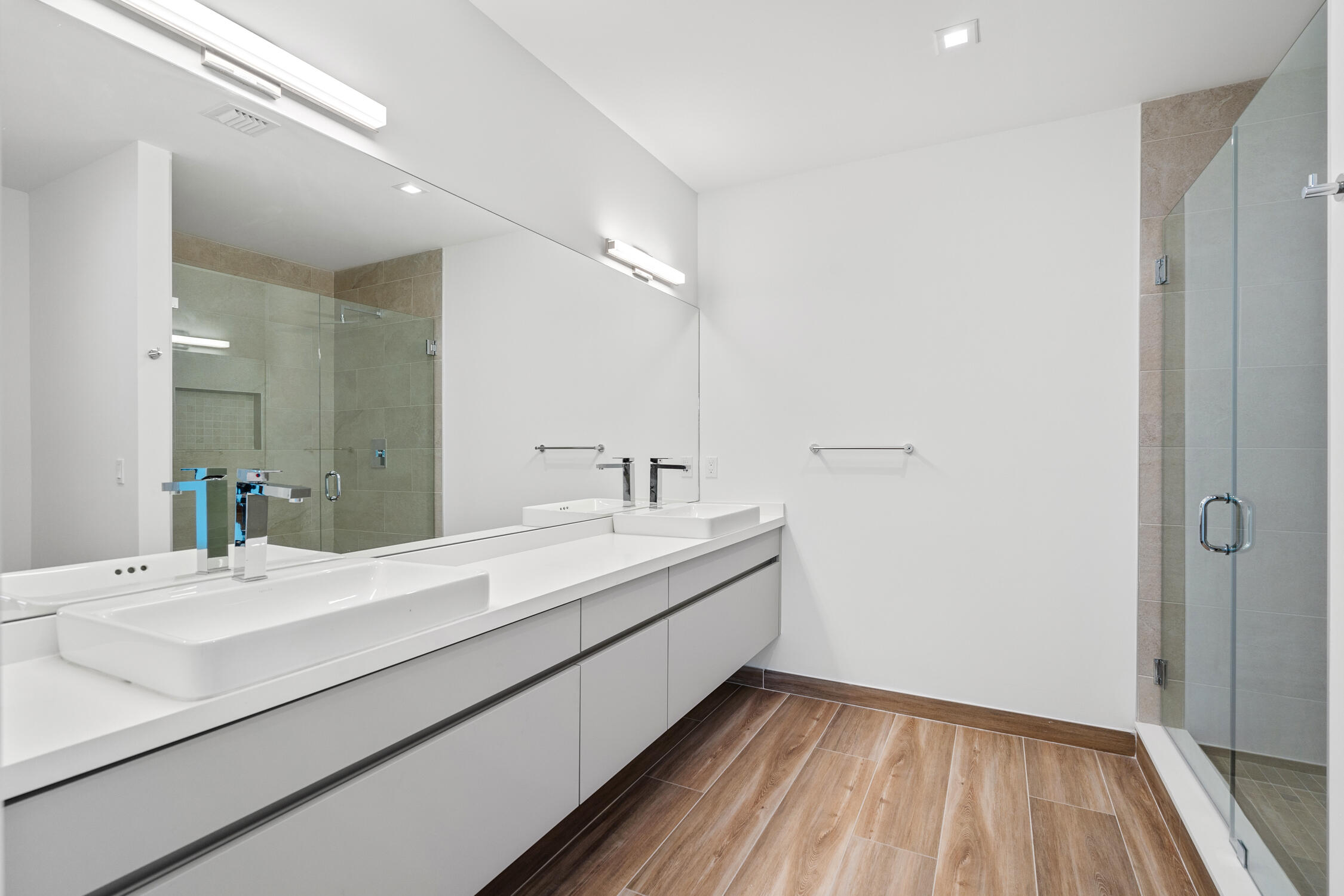 11 SE 11th, Fort Lauderdale FL 33301