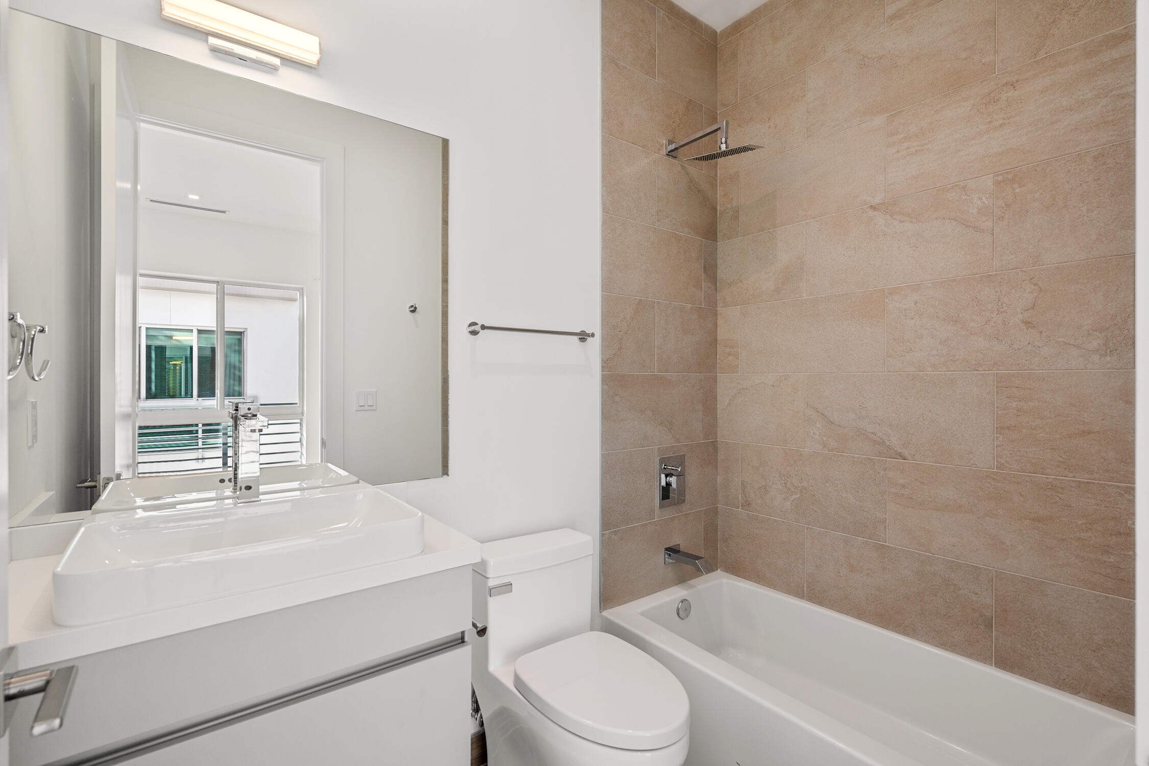 11 SE 11th, Fort Lauderdale FL 33301