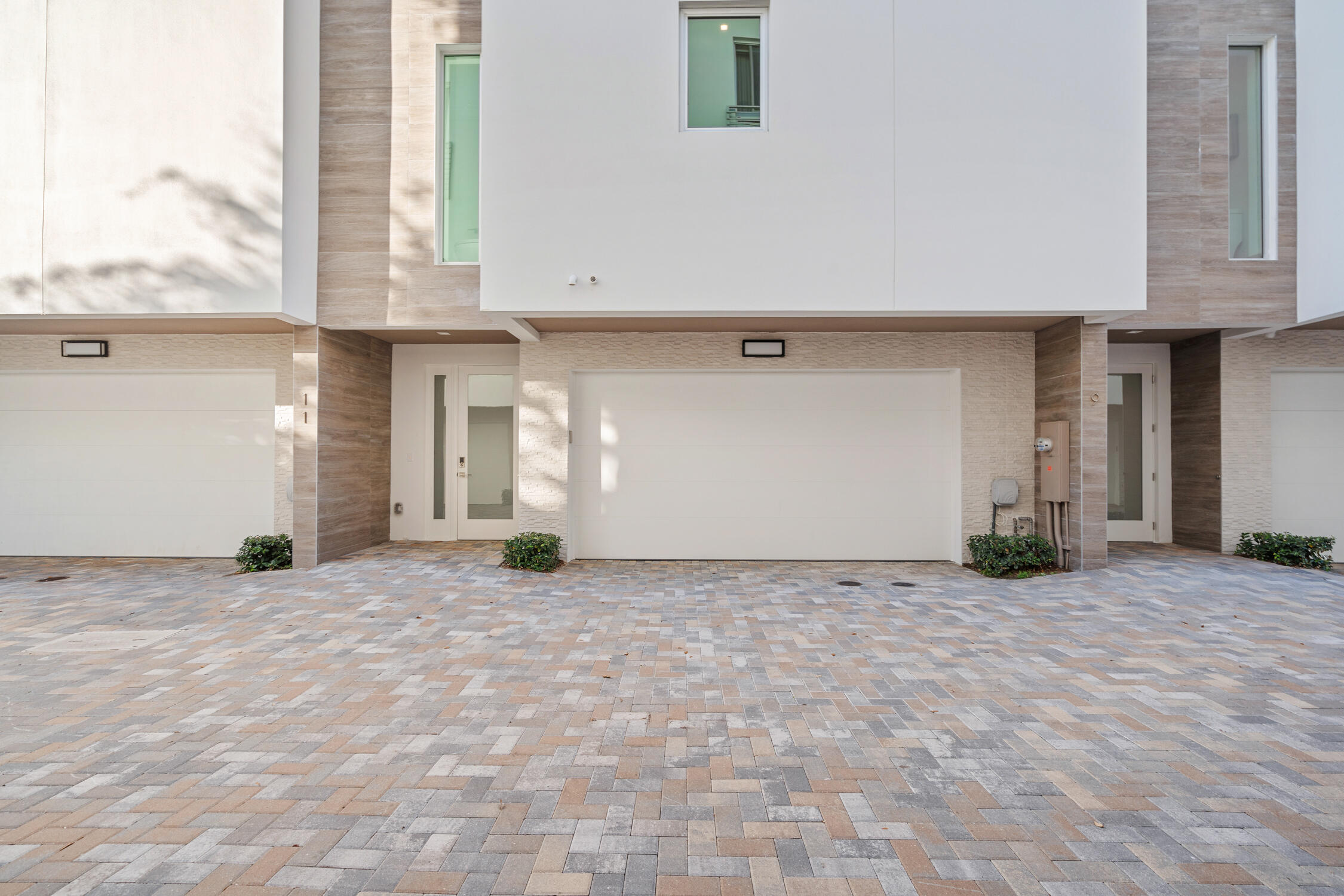 11 SE 11th, Fort Lauderdale FL 33301