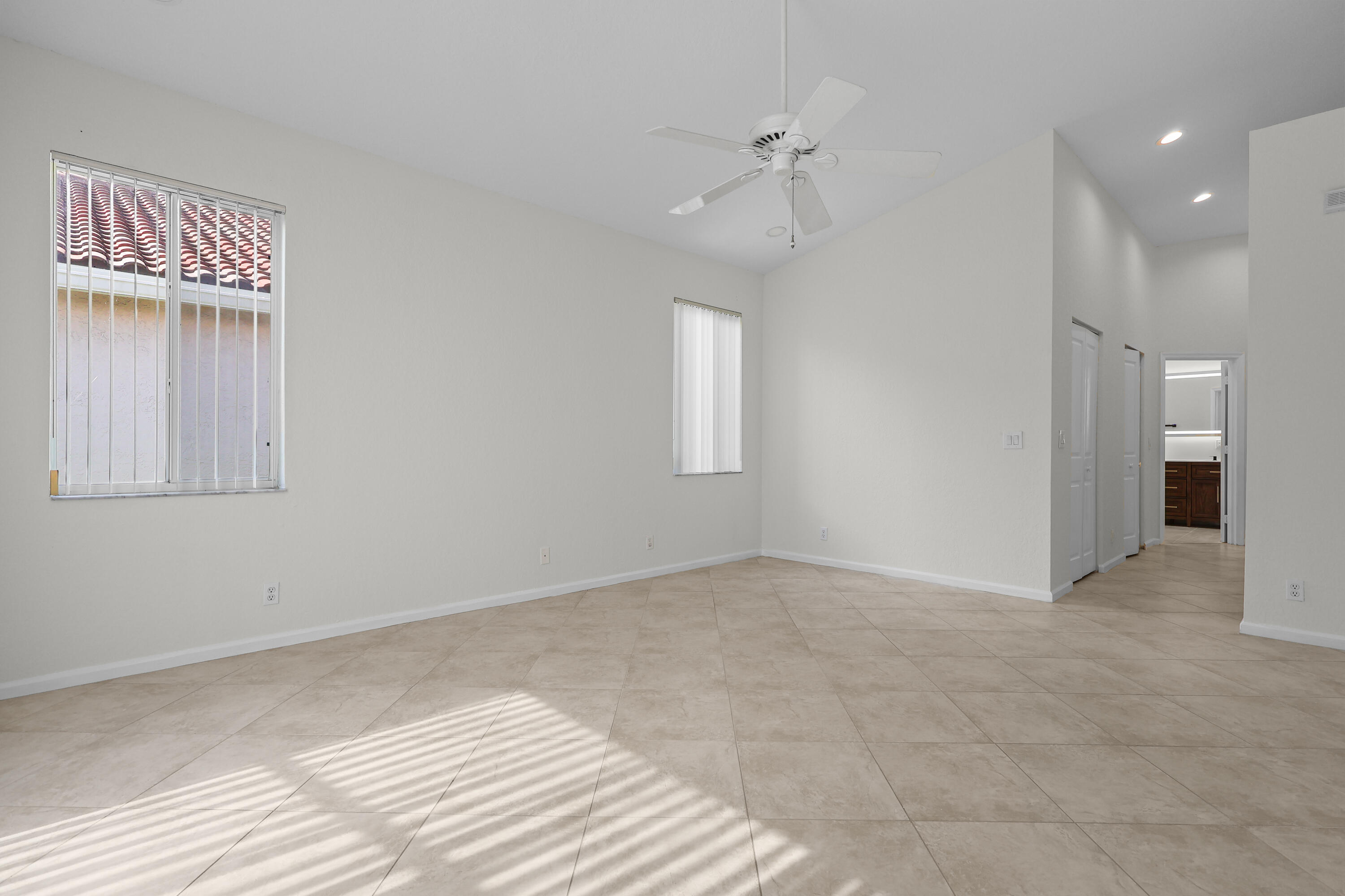 7835 NW 78th, Tamarac FL 33321