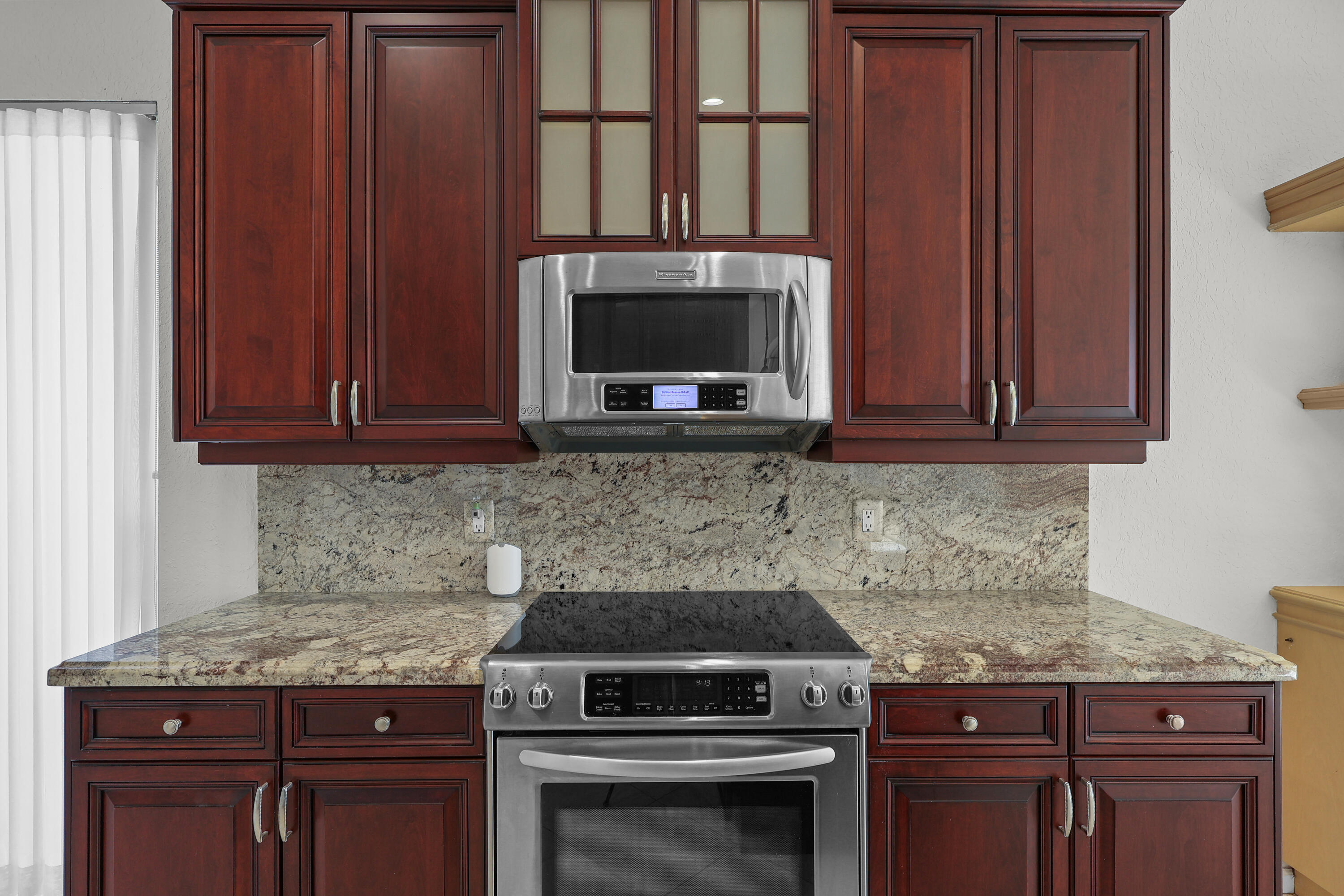 7835 NW 78th, Tamarac FL 33321