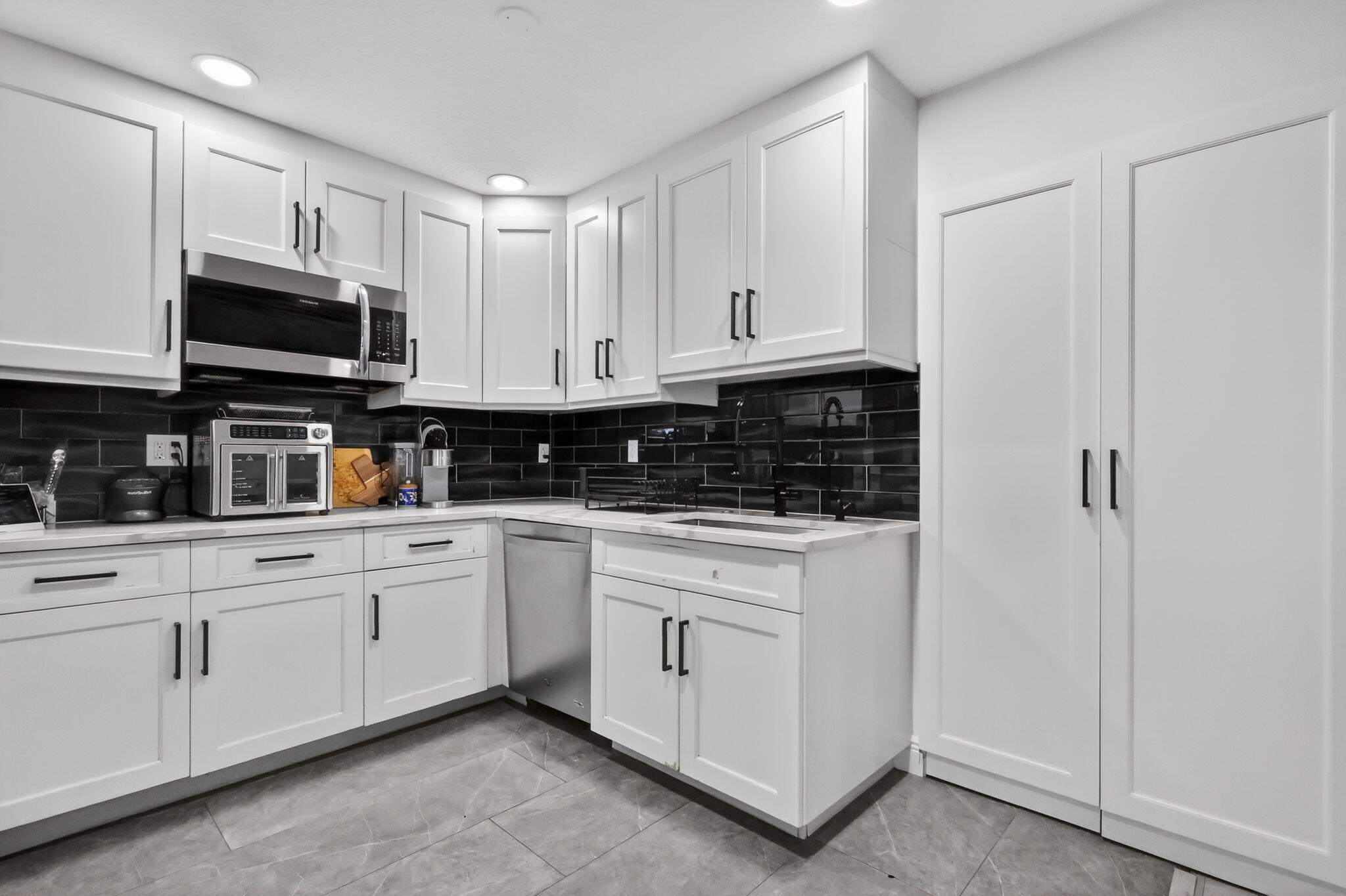 1691 W 26th, Riviera Beach FL 33404