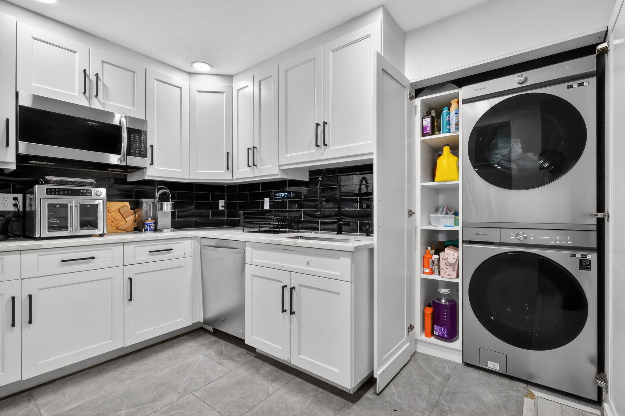 1691 W 26th, Riviera Beach FL 33404