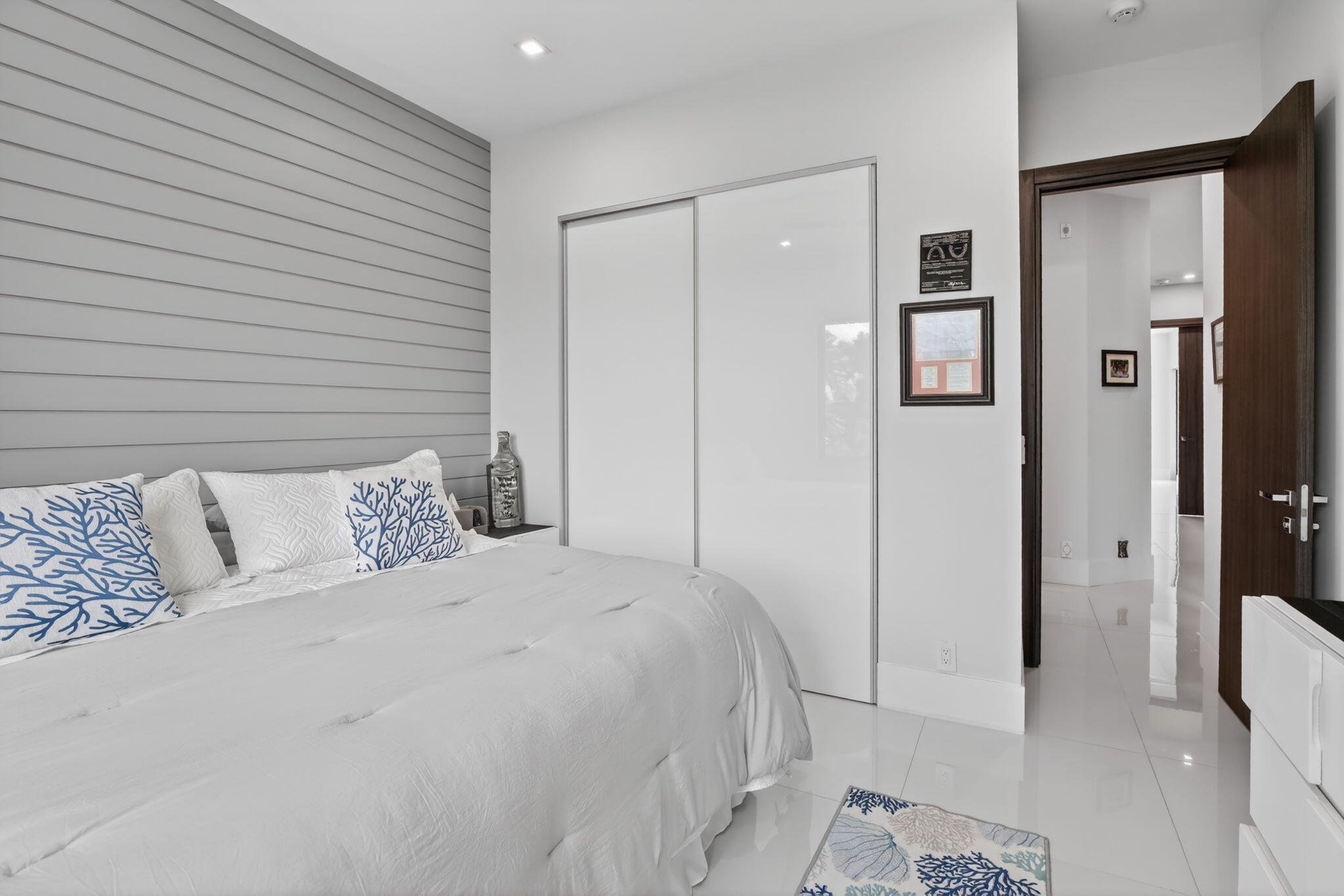 334 Isle Of Capri, Fort Lauderdale FL 33301