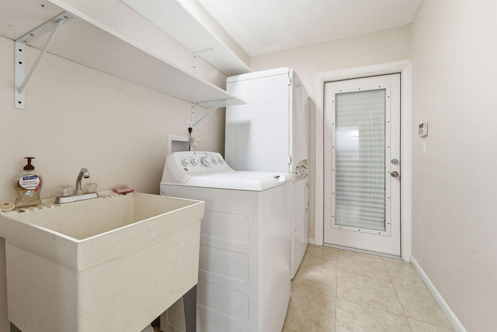 5562 Reynolds, Lake Worth FL 33449