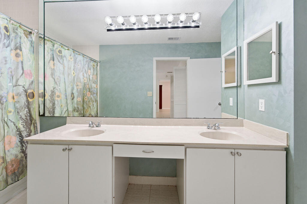 5562 Reynolds, Lake Worth FL 33449