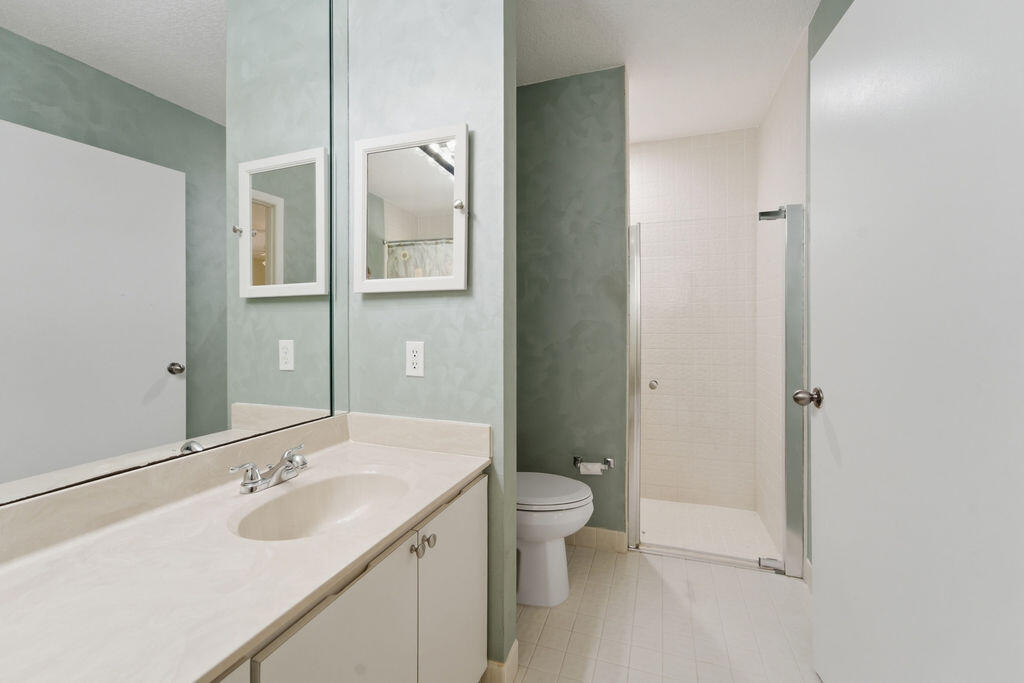 5562 Reynolds, Lake Worth FL 33449