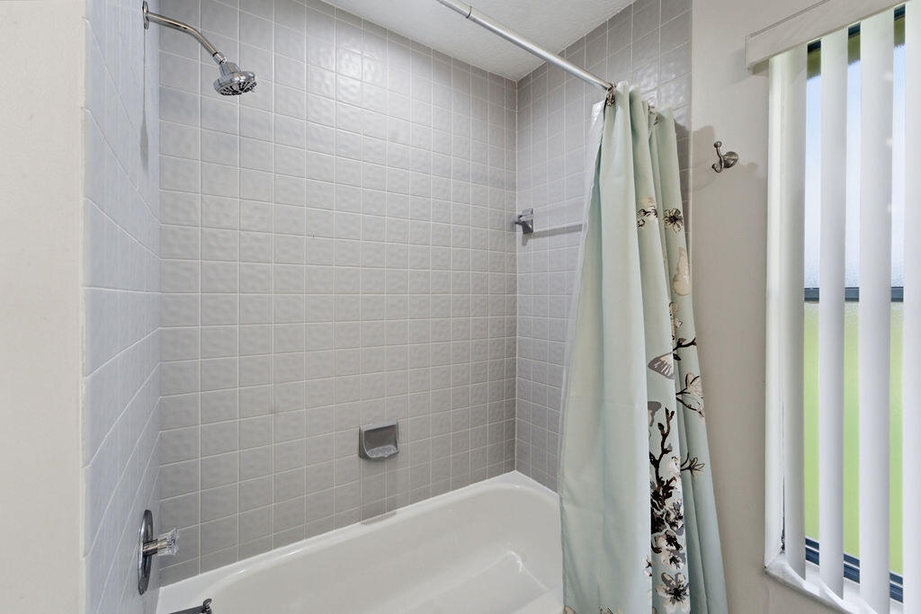5562 Reynolds, Lake Worth FL 33449