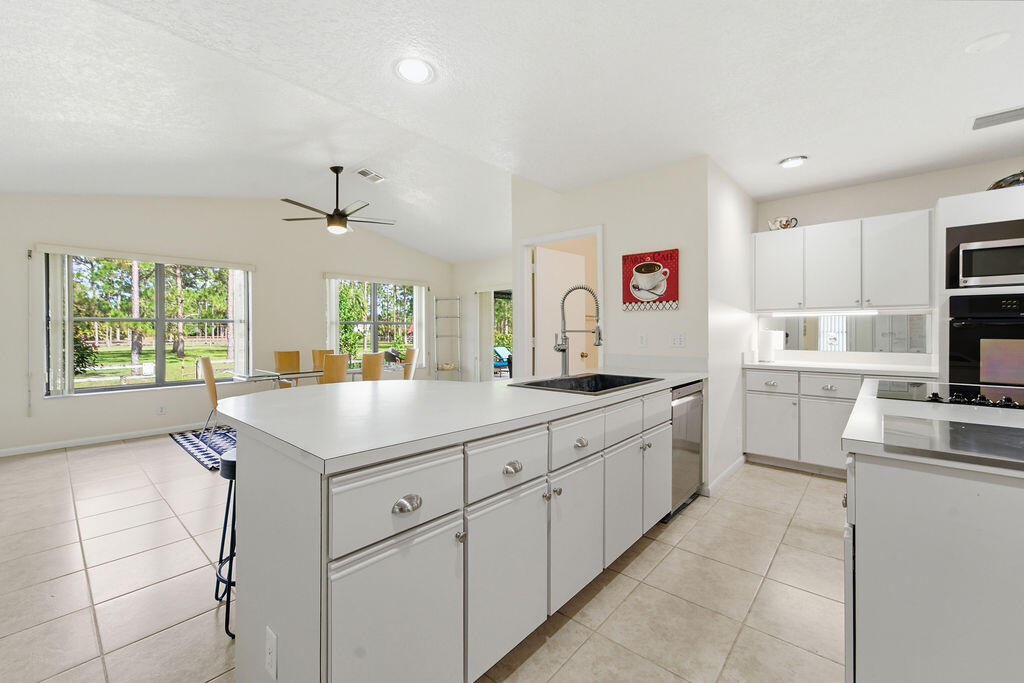 5562 Reynolds, Lake Worth FL 33449