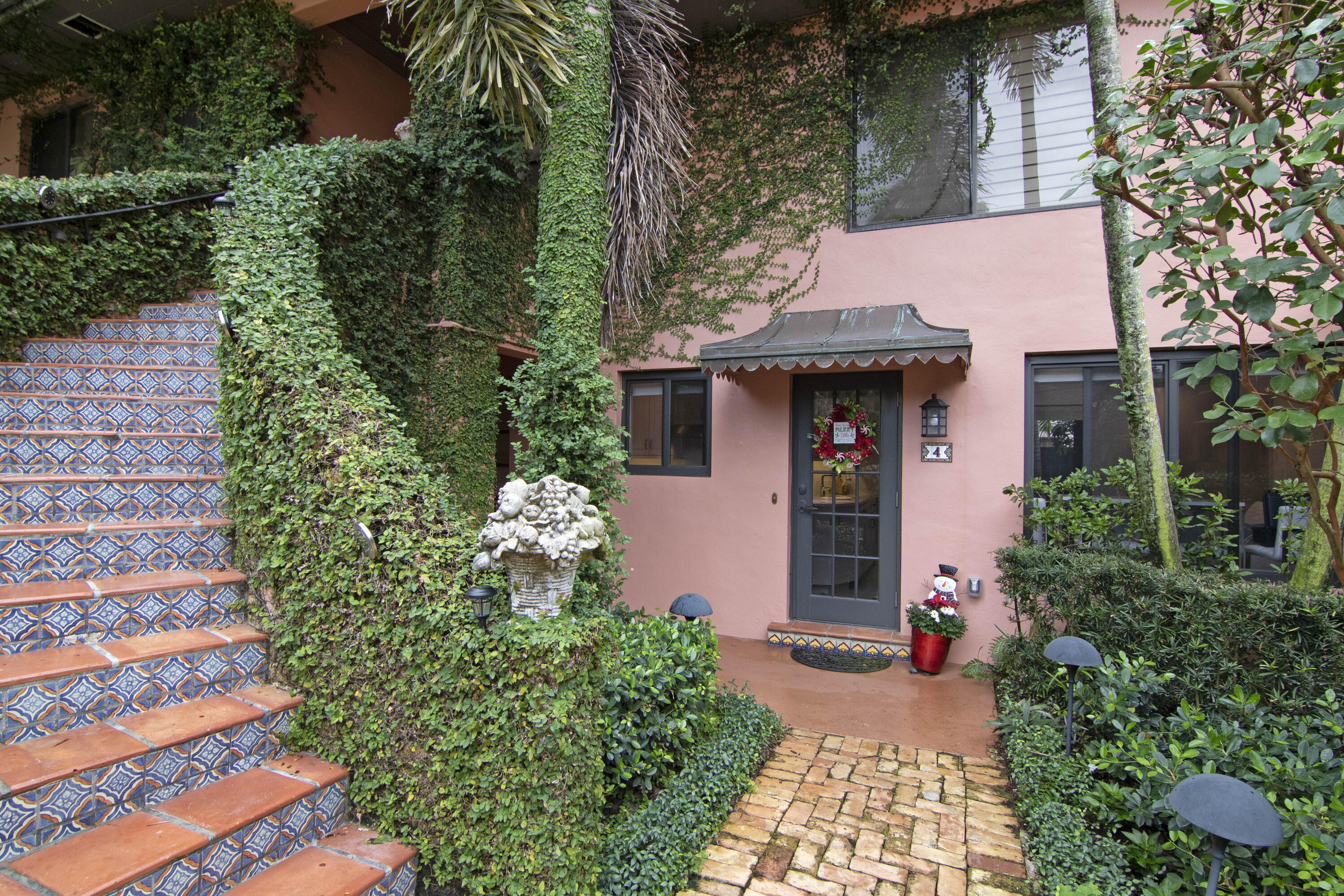 226 Chilean #4, Palm Beach FL 33480