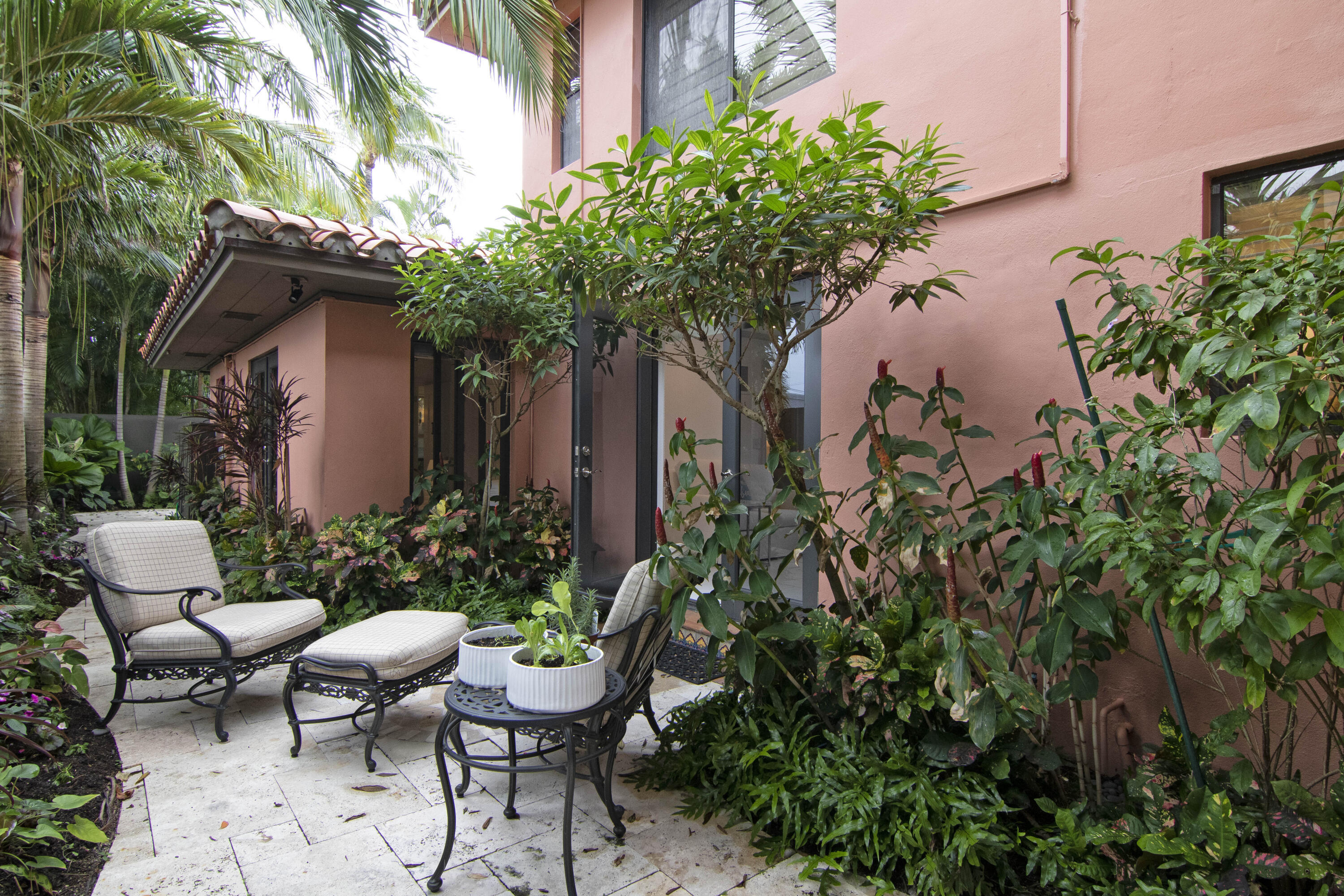 226 Chilean #4, Palm Beach FL 33480