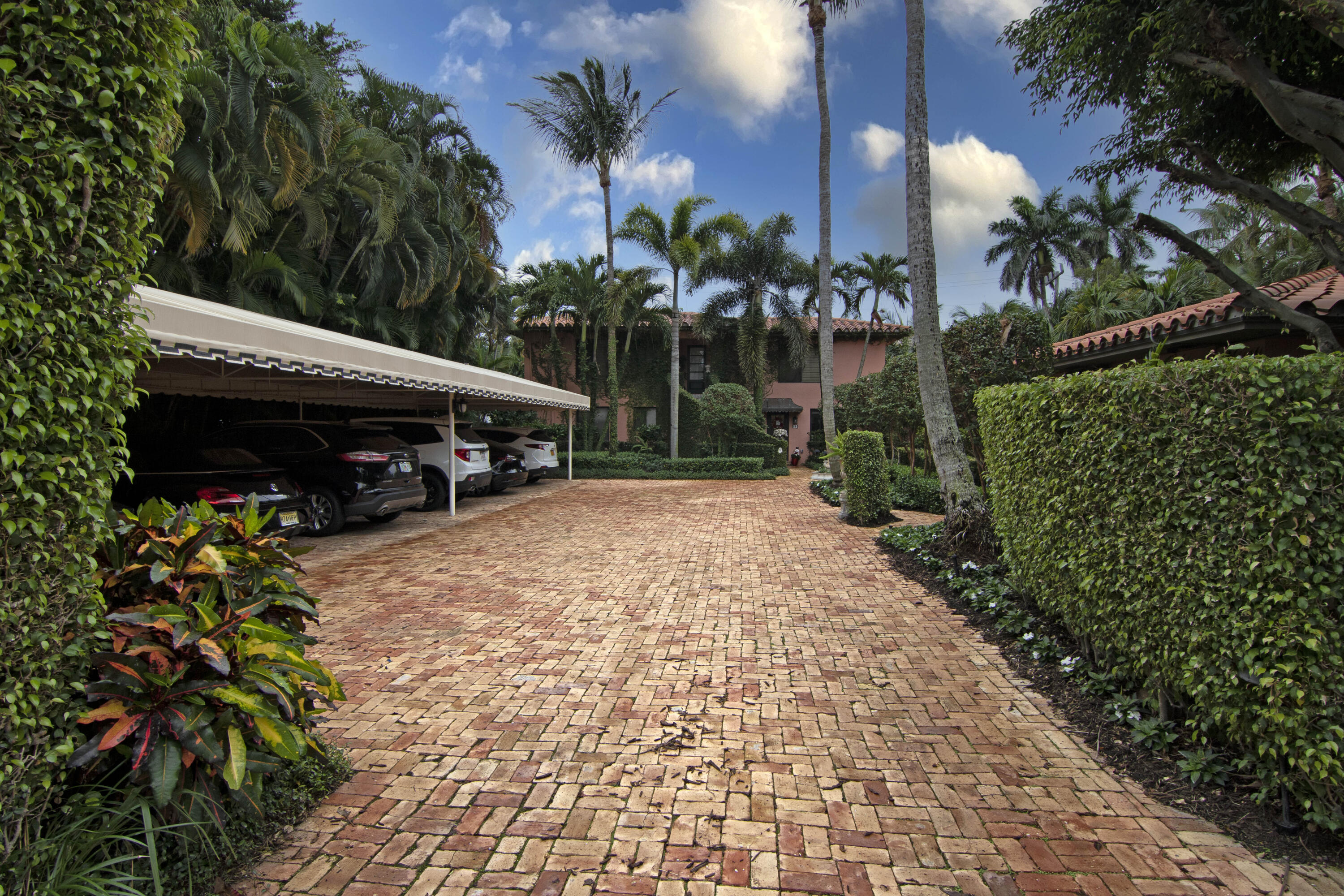 226 Chilean #4, Palm Beach FL 33480