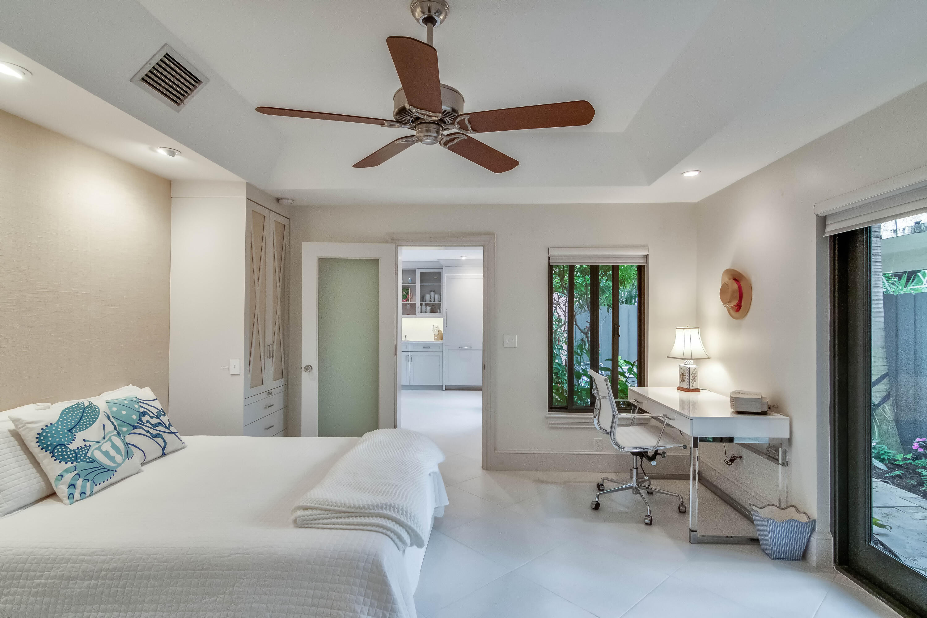 226 Chilean #4, Palm Beach FL 33480