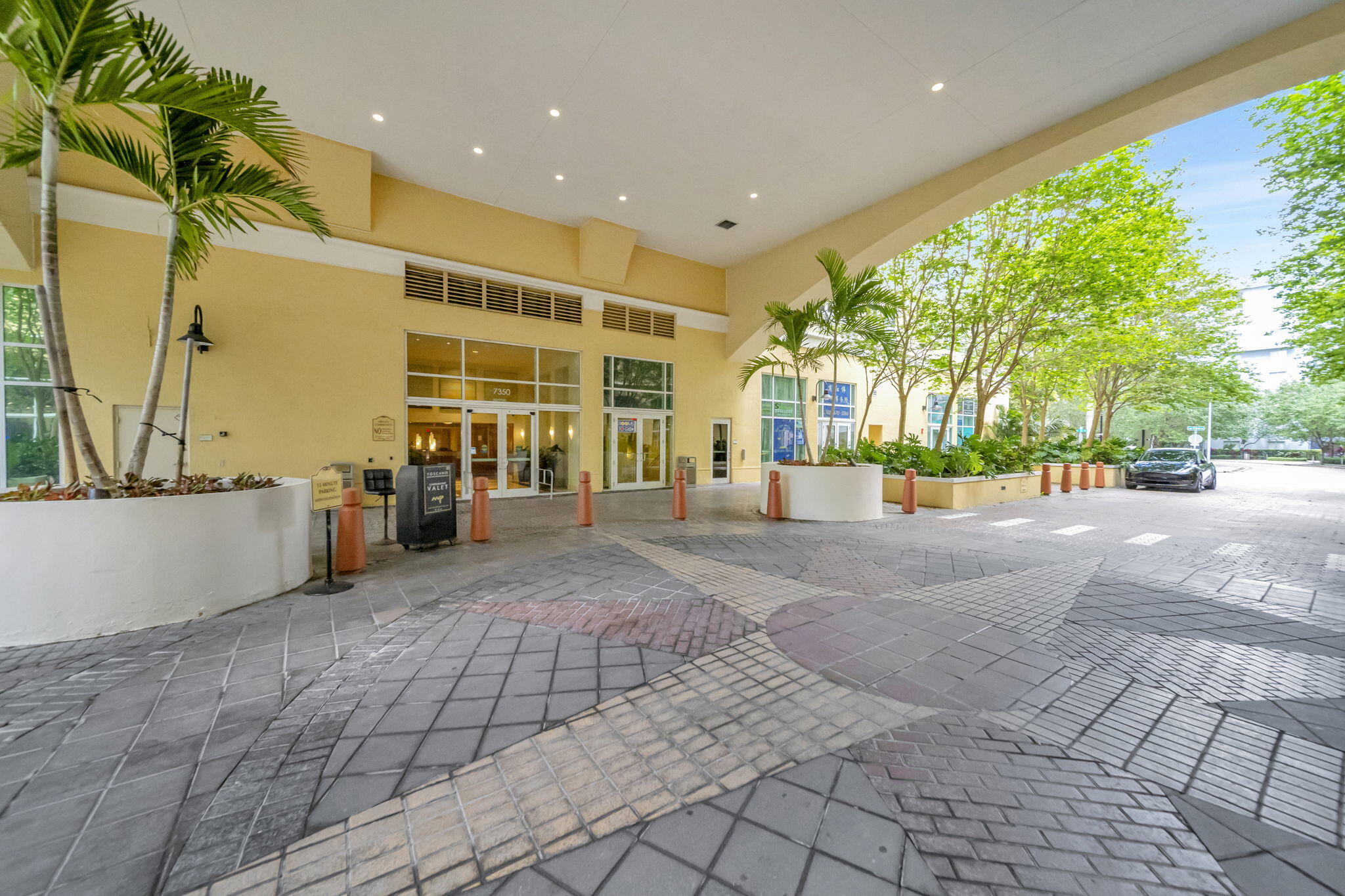 7350 SW 89th #2102s, Miami FL 33156