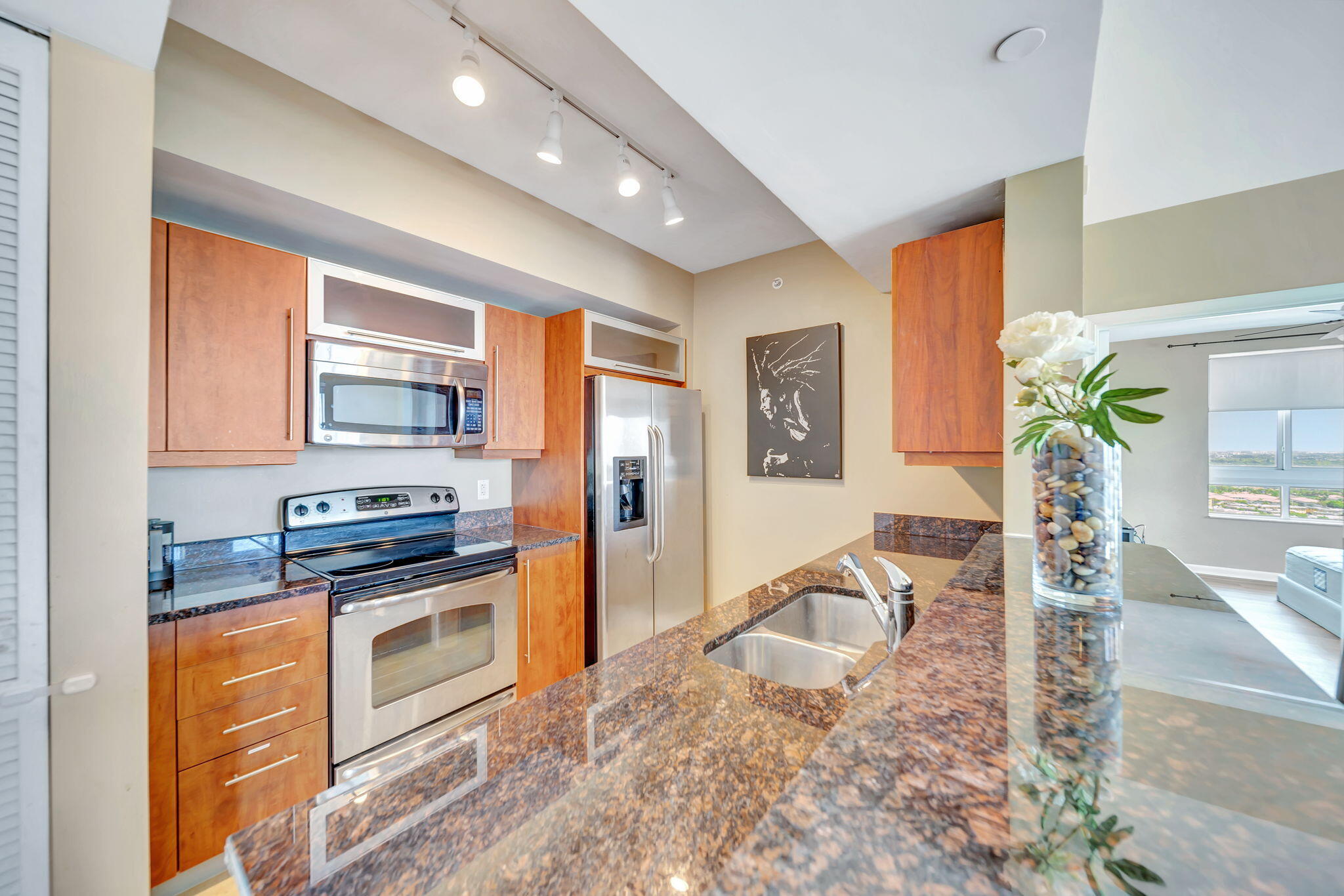 7350 SW 89th #2102s, Miami FL 33156