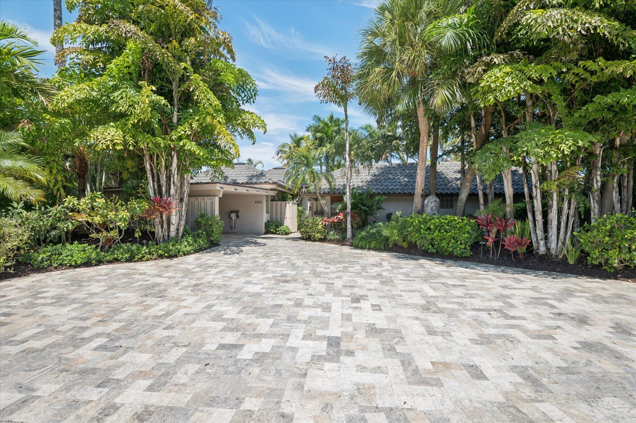 2525 Barcelona, Fort Lauderdale FL 33301
