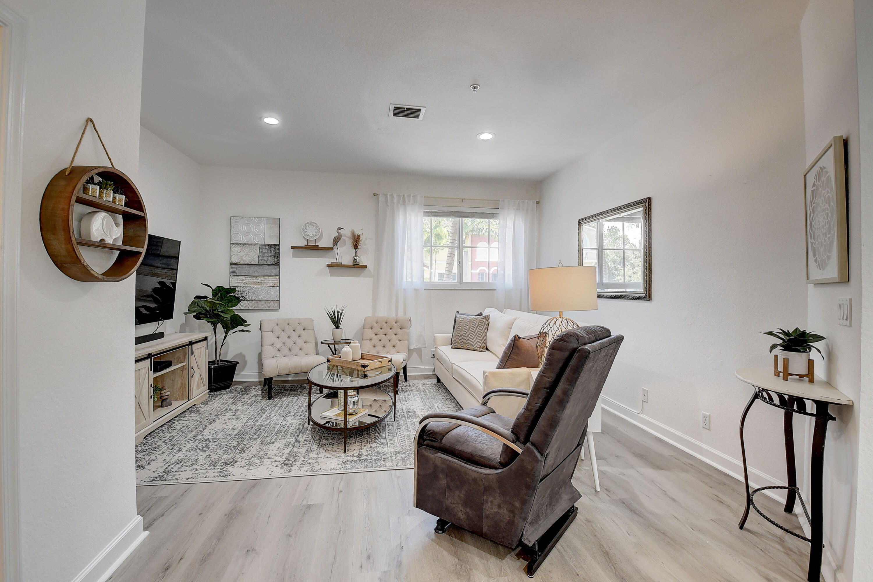 525 Bayfront, Boynton Beach FL 33435