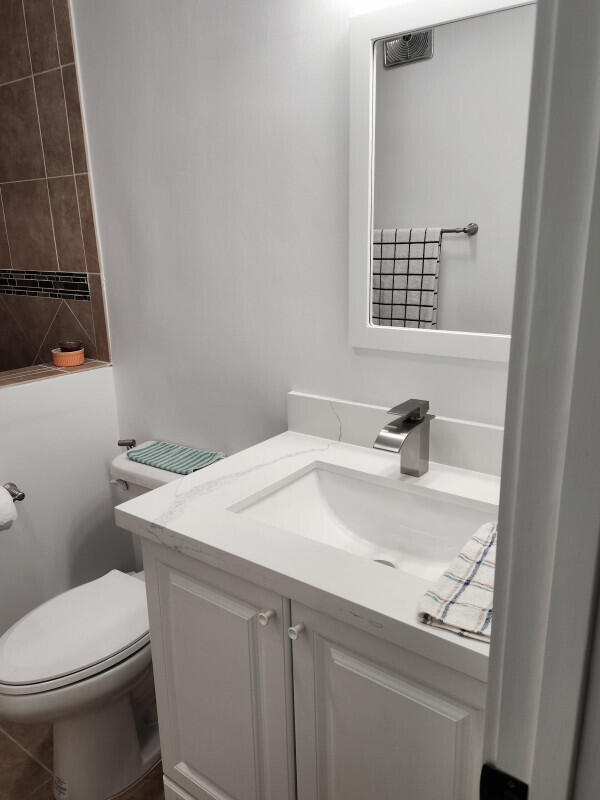 5707 White Hickory, Tamarac FL 33319