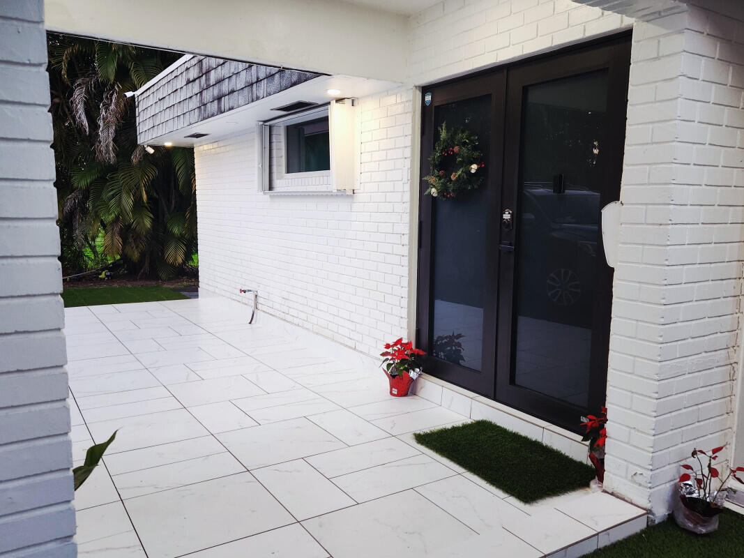 5707 White Hickory, Tamarac FL 33319