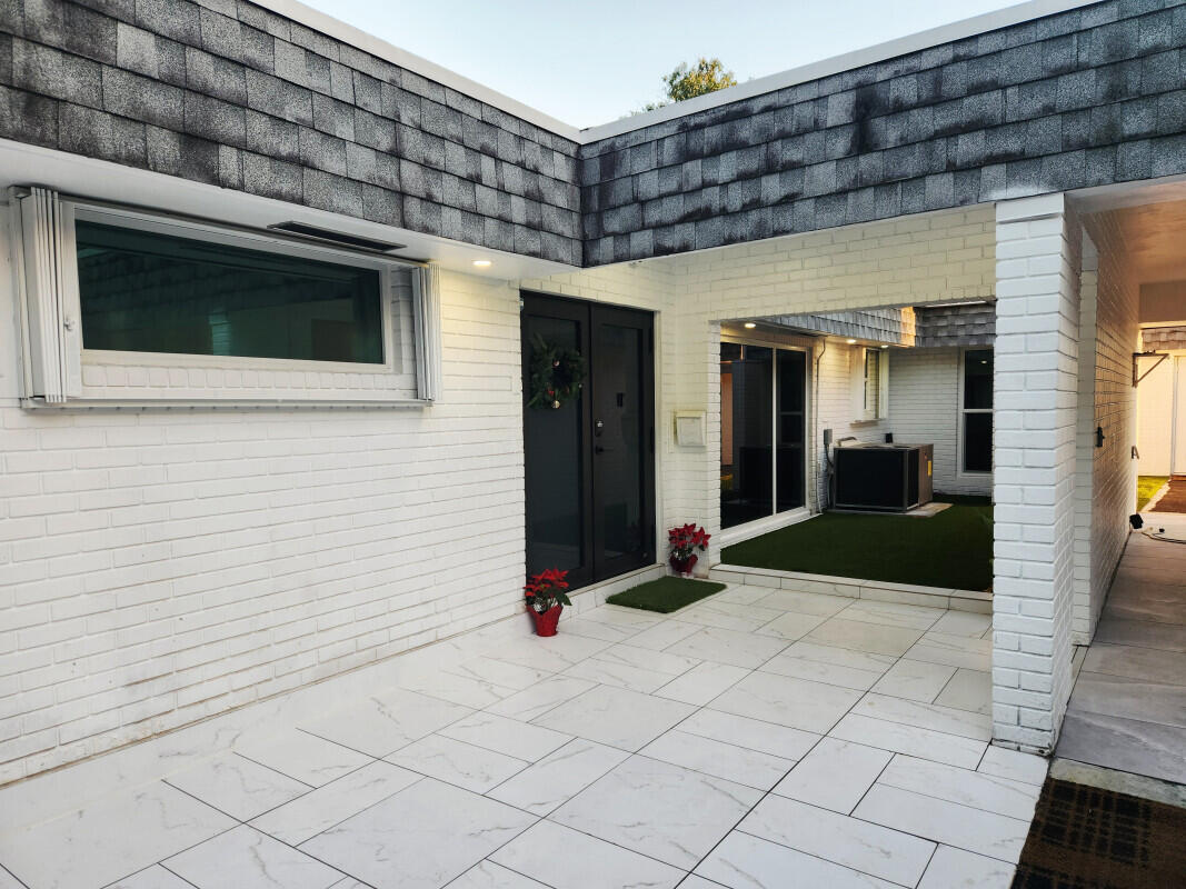 5707 White Hickory, Tamarac FL 33319
