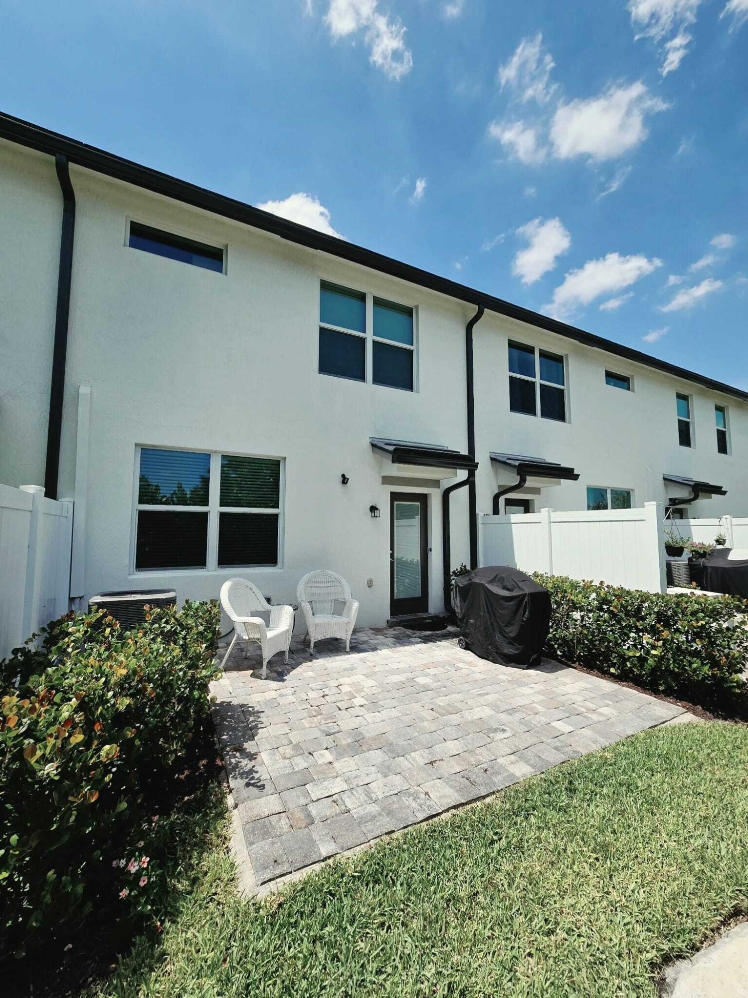3213 Watercress, Lauderdale Lakes FL 33311