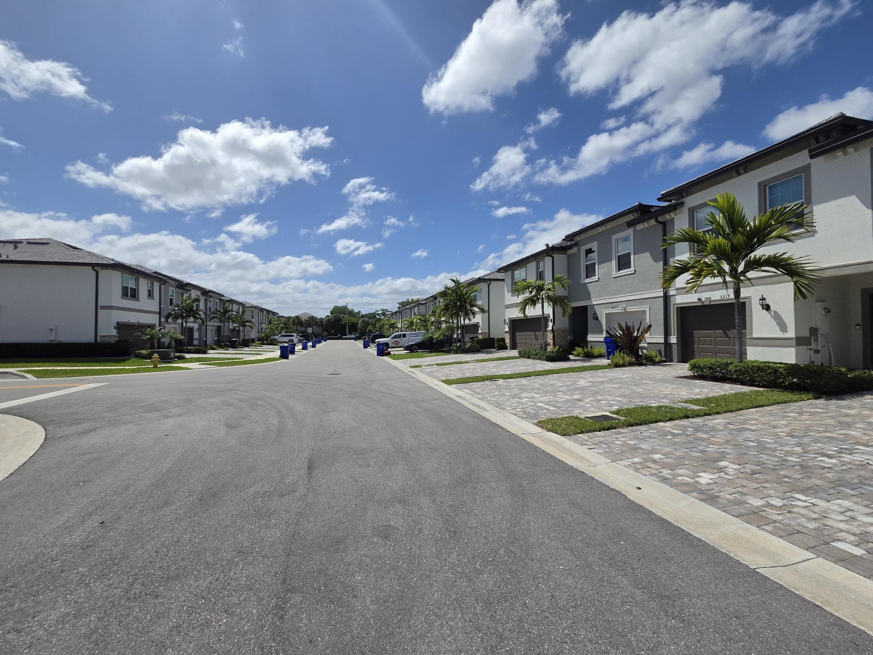 3213 Watercress, Lauderdale Lakes FL 33311