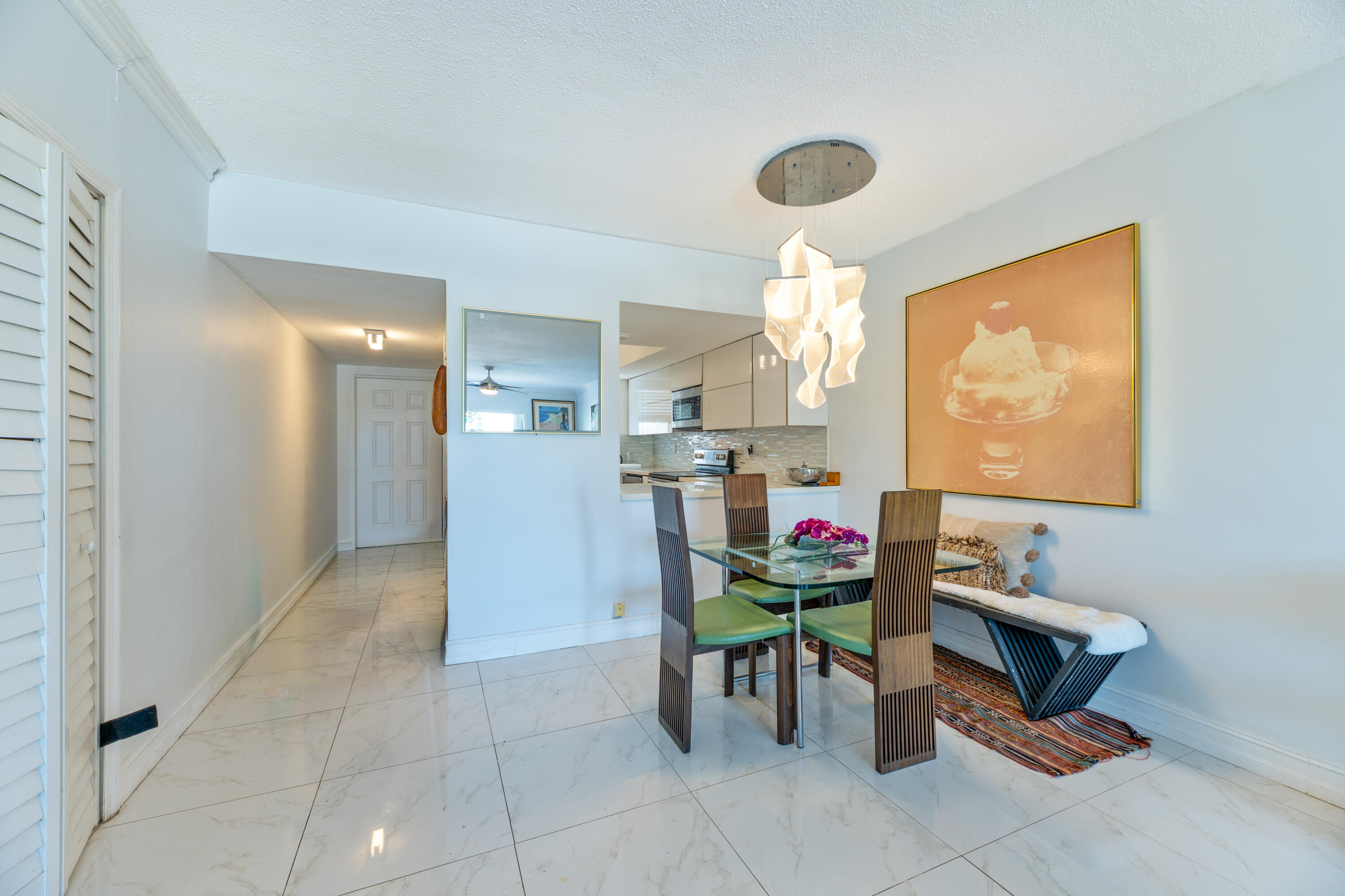 2841 NE 33rd #303, Fort Lauderdale FL 33306