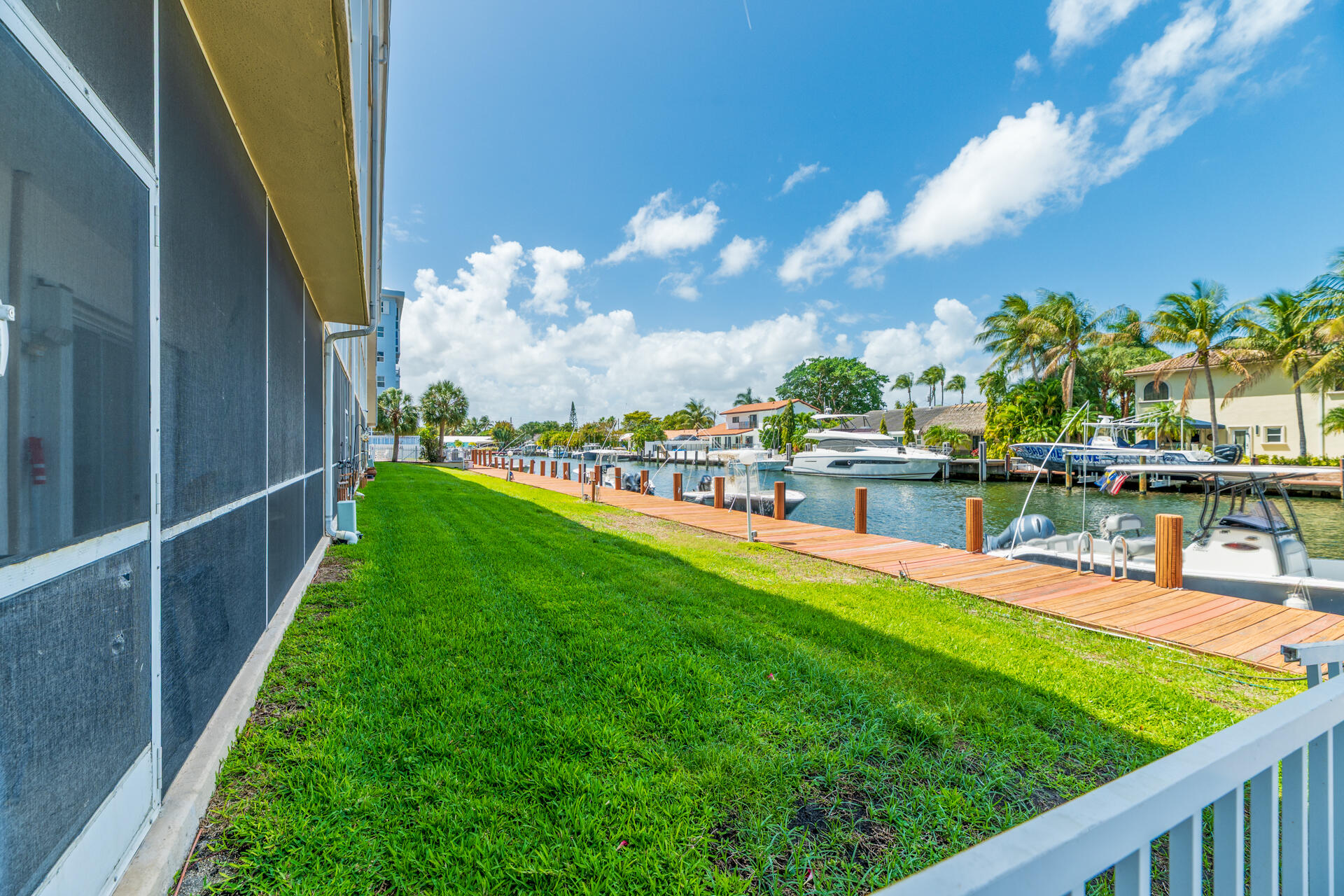 2841 NE 33rd #303, Fort Lauderdale FL 33306