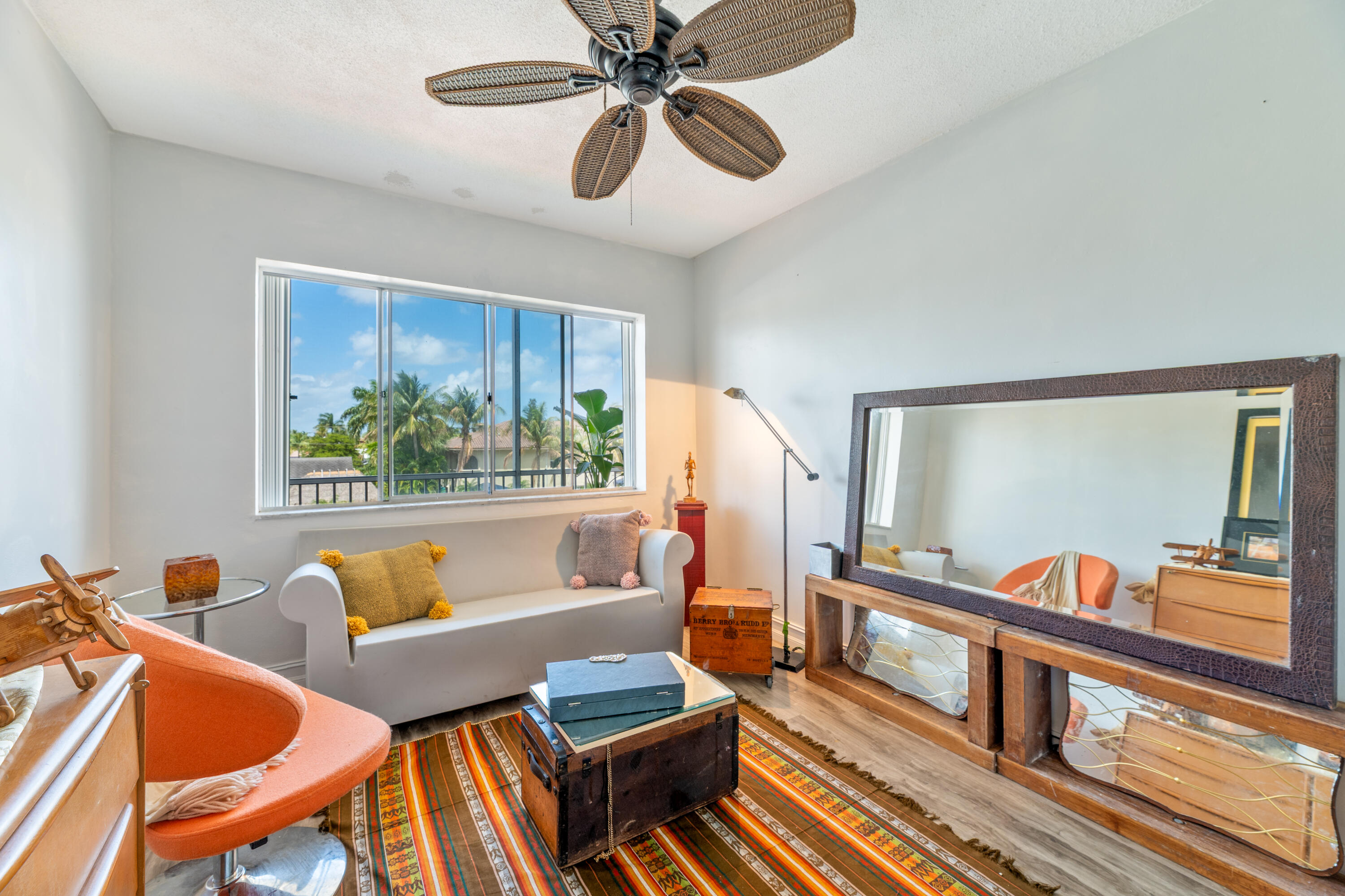 2841 NE 33rd #303, Fort Lauderdale FL 33306